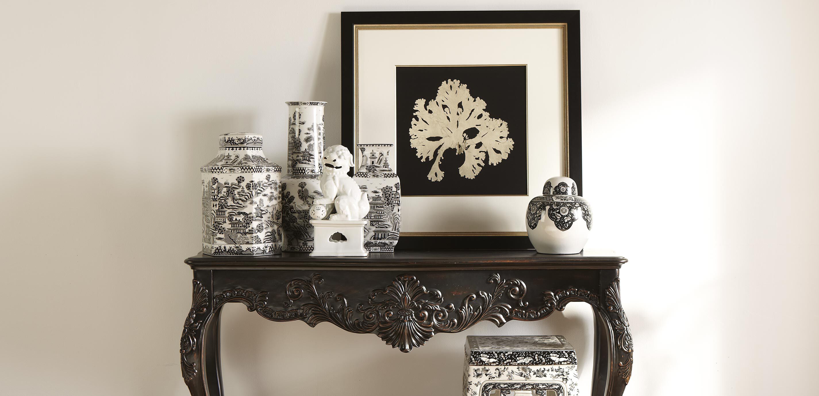 Black and White Round Lidded Jar_2