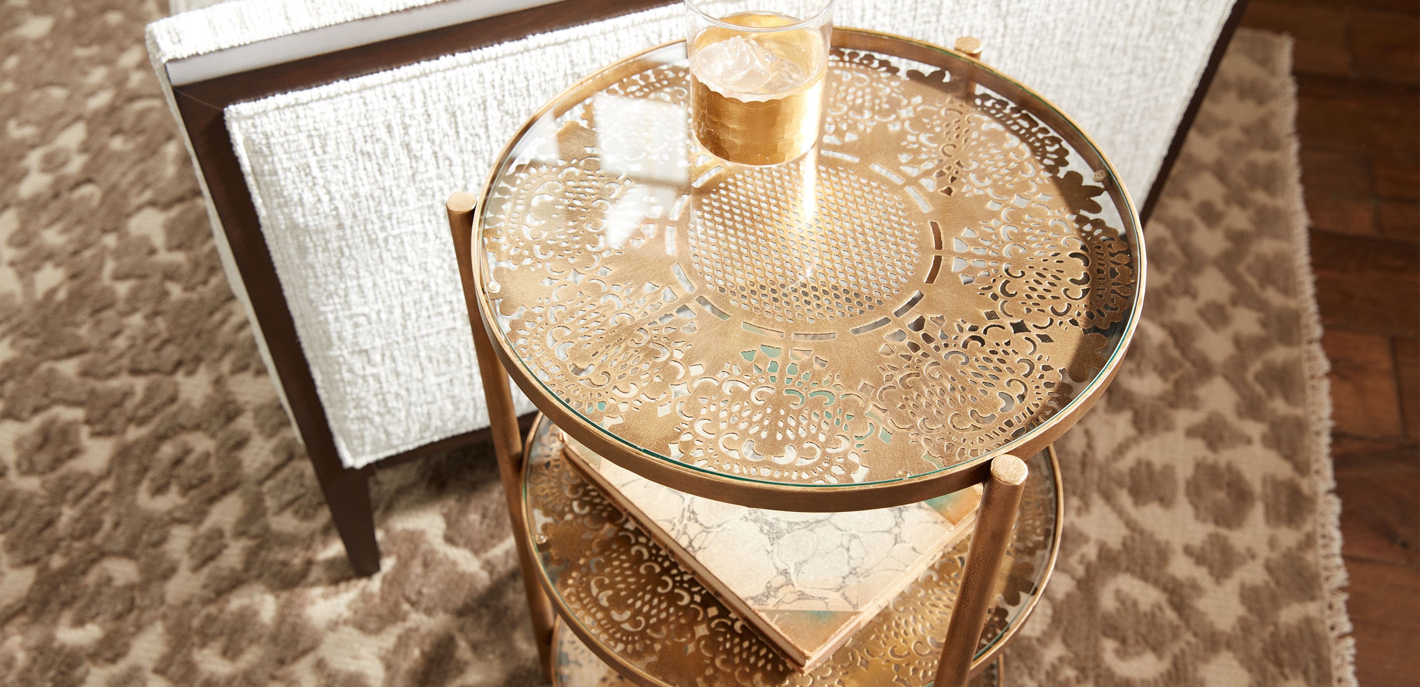 Aurora Lace Accent Table_4