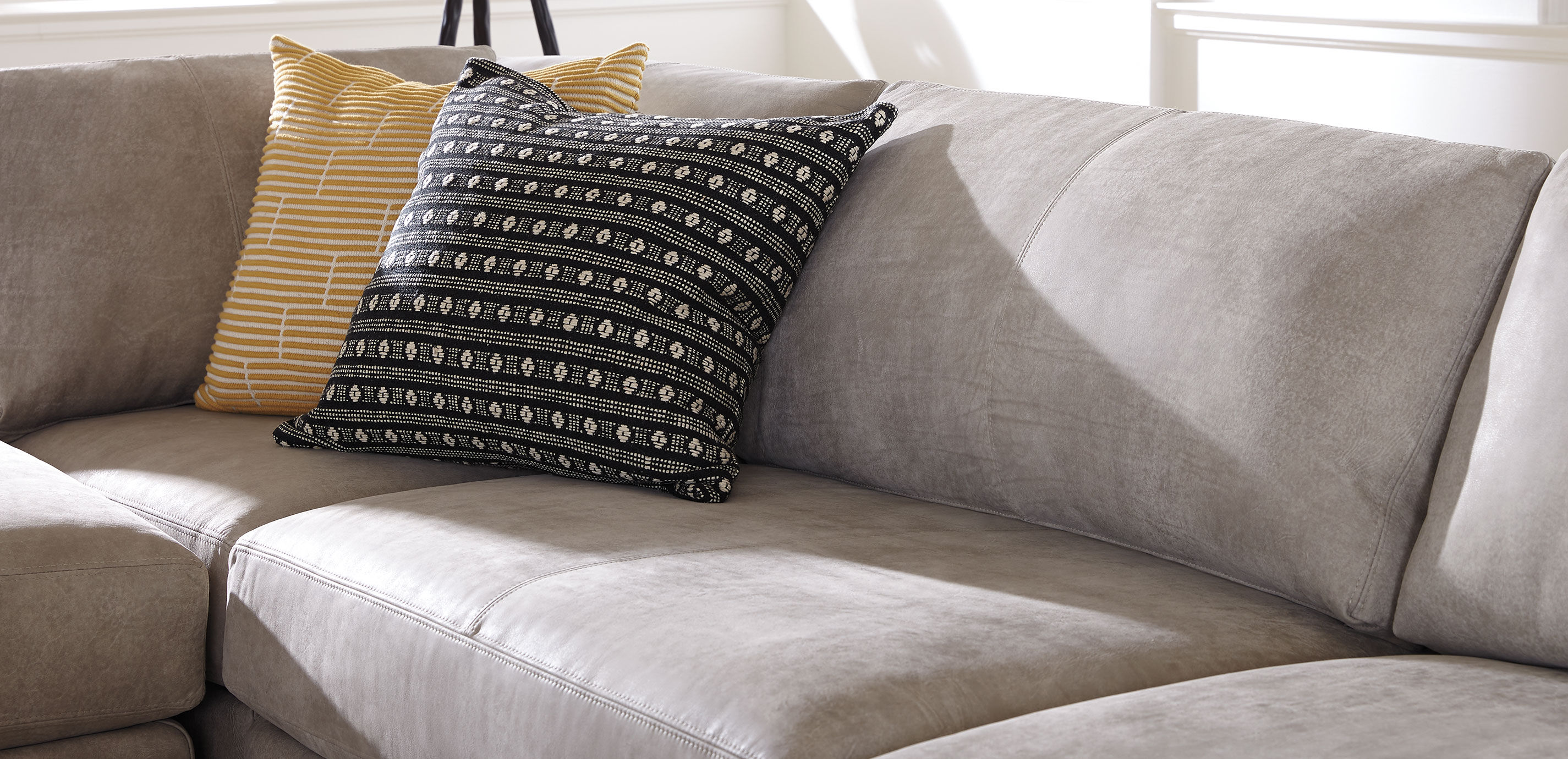 Daydreamer Leather Six-Piece Modular Sectional_8