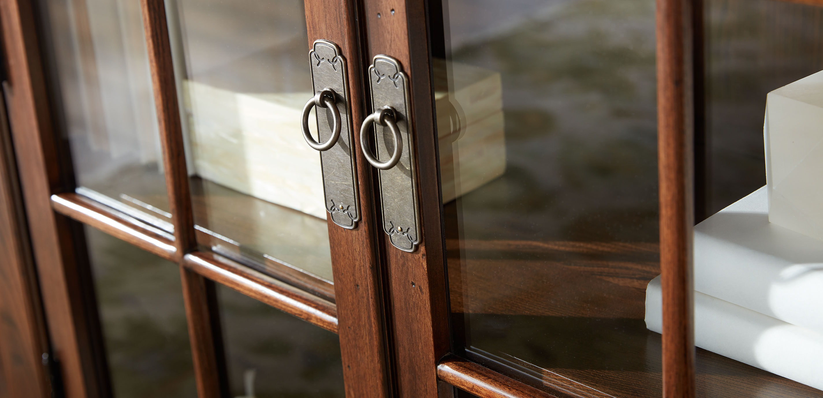 Ming Tall Display Cabinet_14