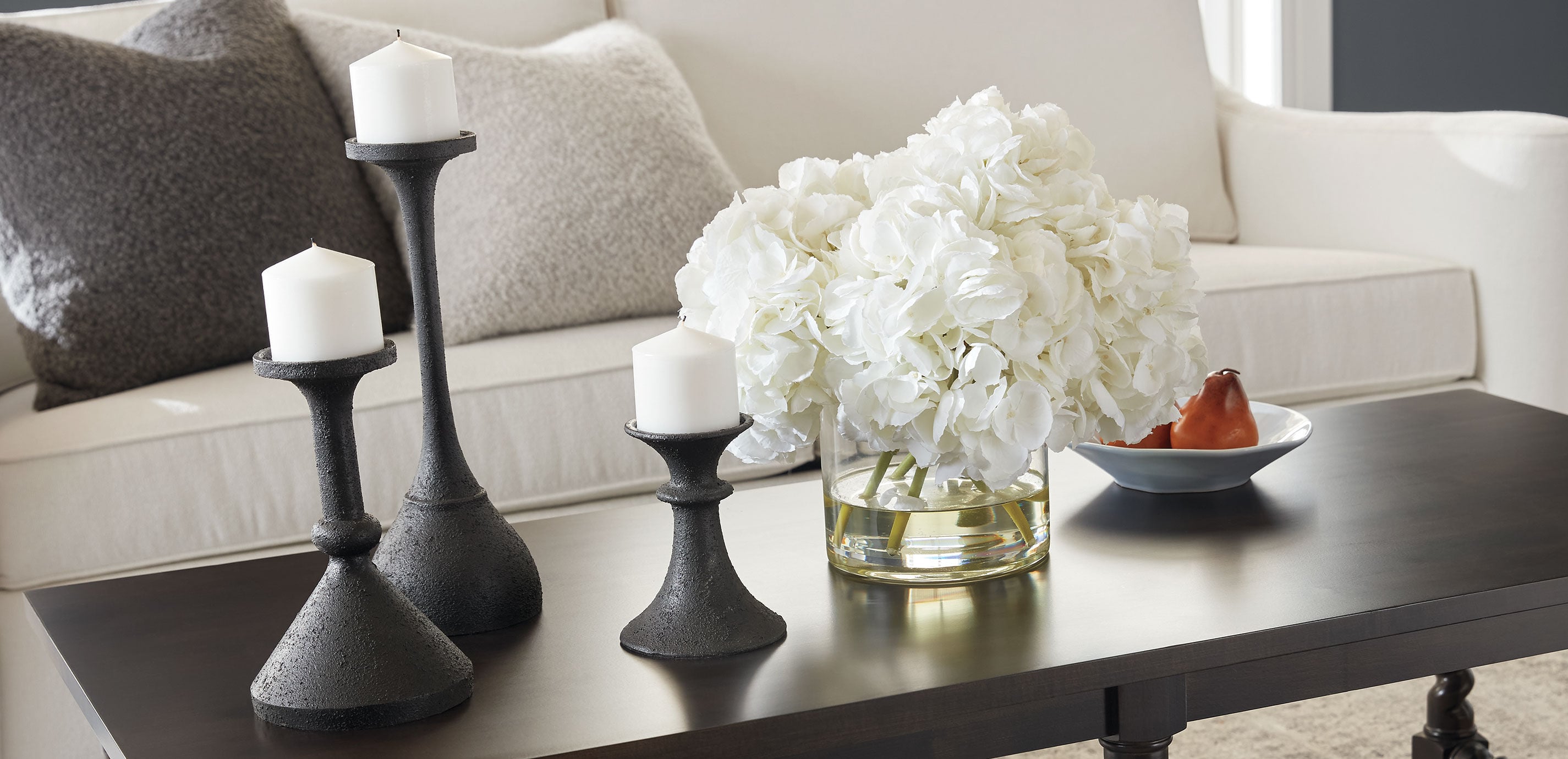 Waylan Candlestick Pillar_3