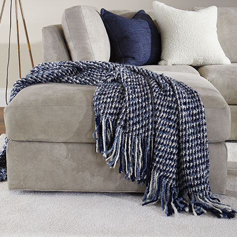 Mesa Boucl&eacute; Throw Product Tile Hover Image 031743