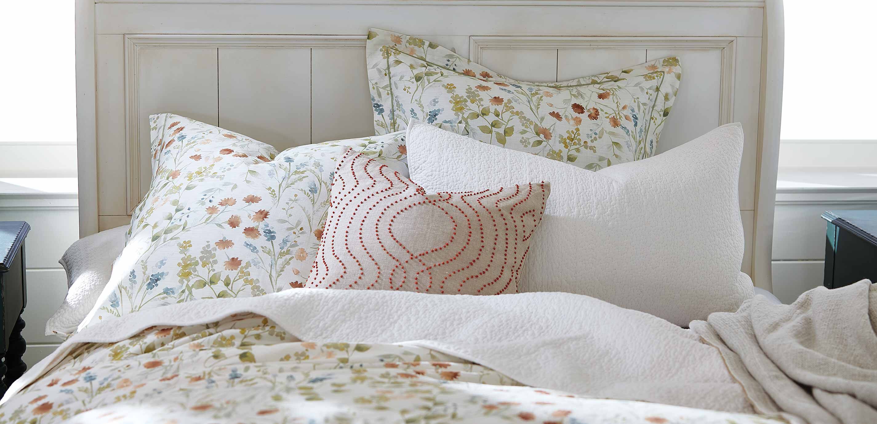 Knotted Ogee Pillow_11