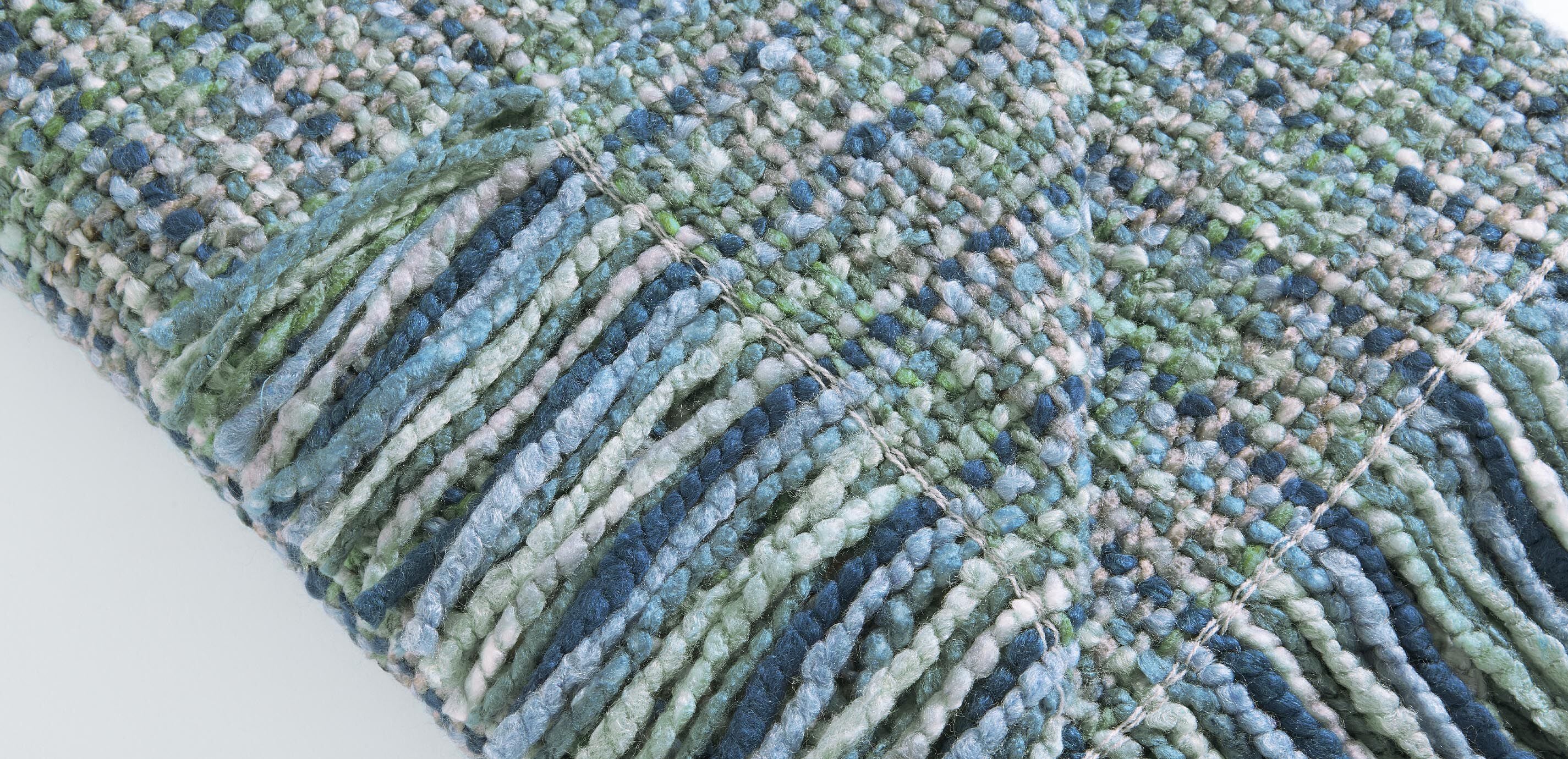 Nicola Woven Throw_2