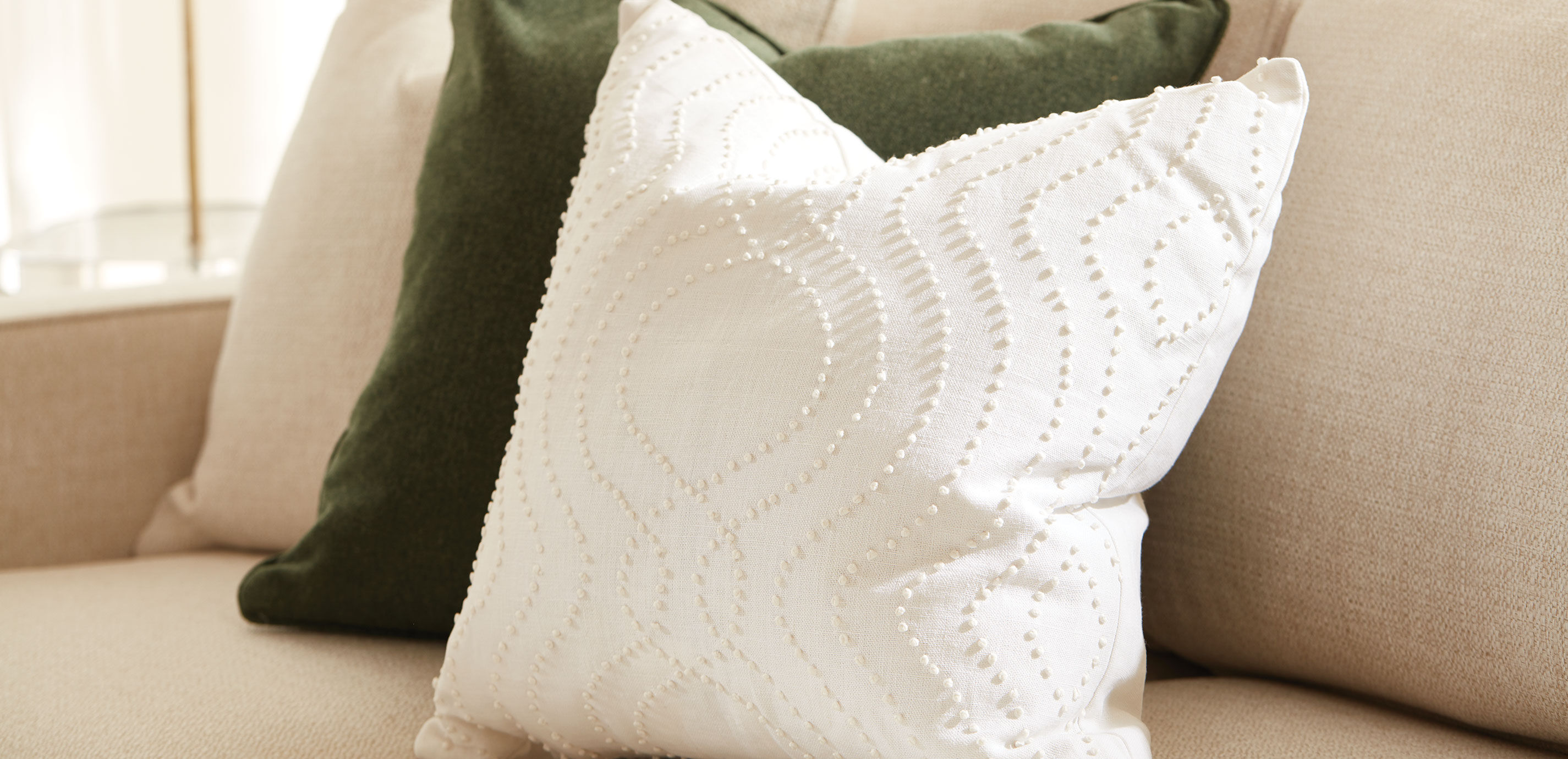 Knotted Ogee Pillow_2