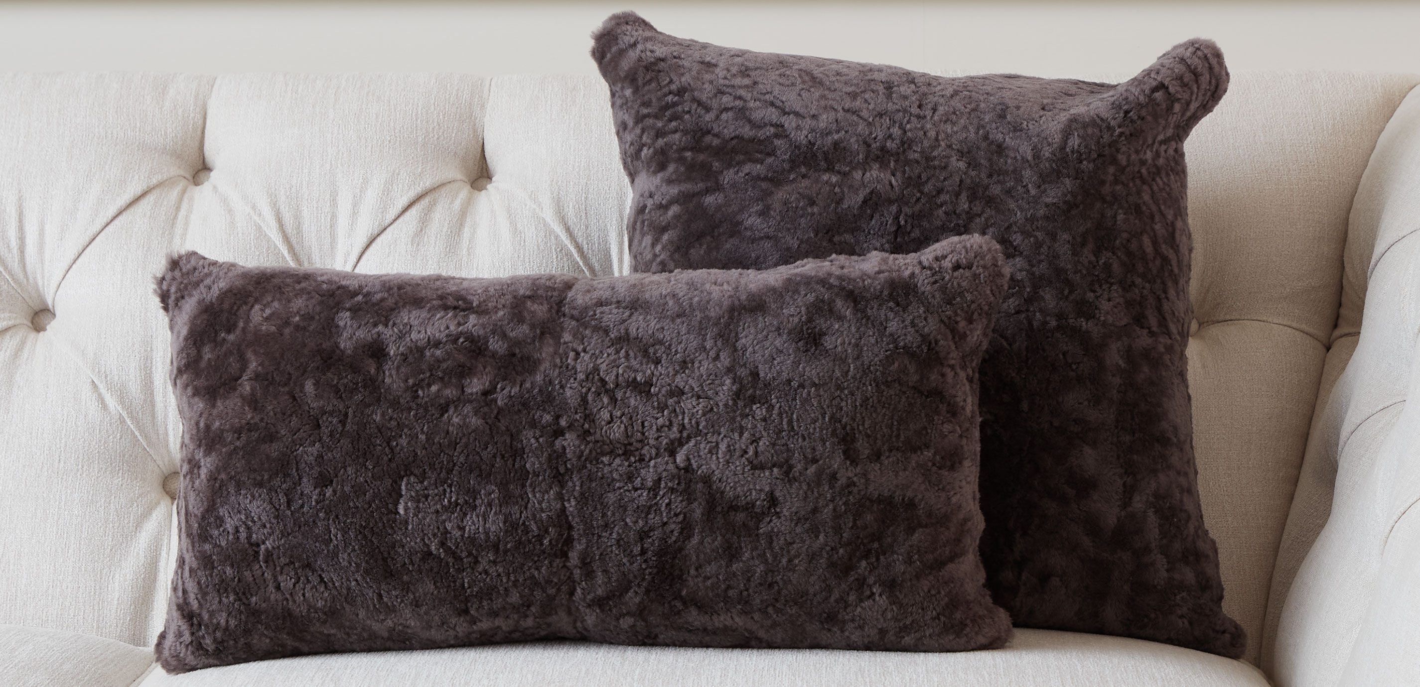 Sheared Sheepskin Lumbar Pillow_1