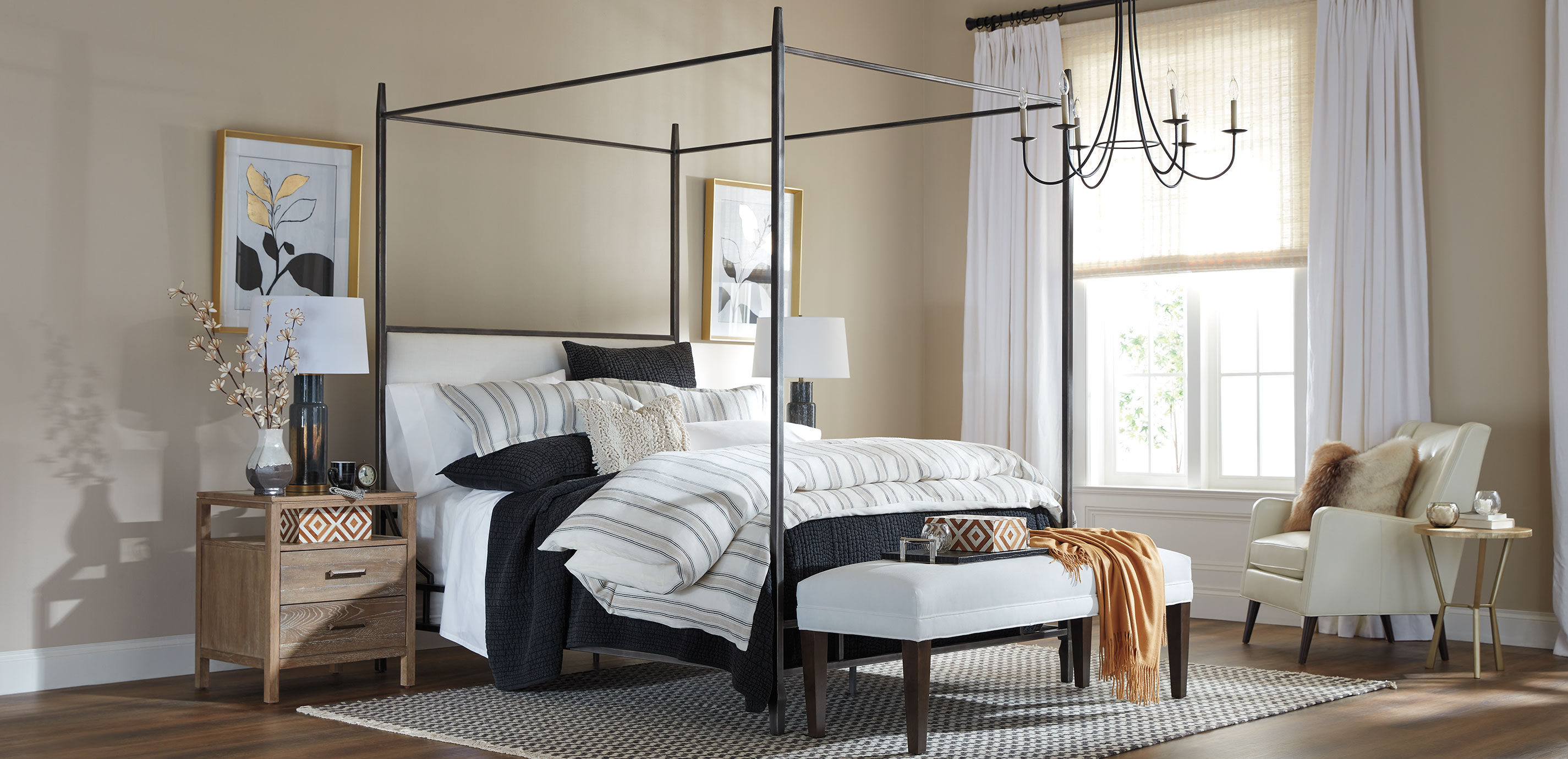 Six-Light Chandelier_4