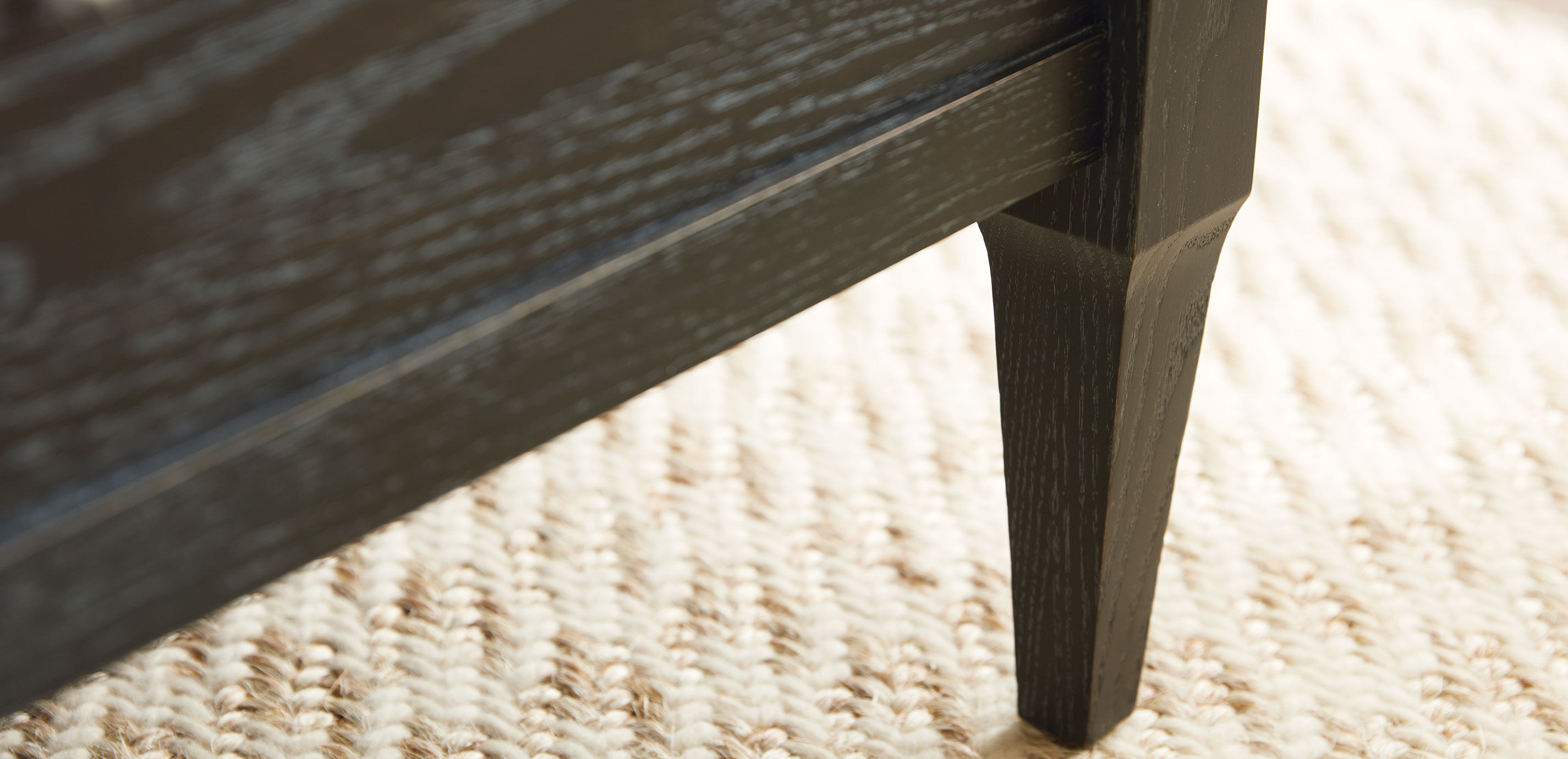 Arya Upholstered Poster Bed_4