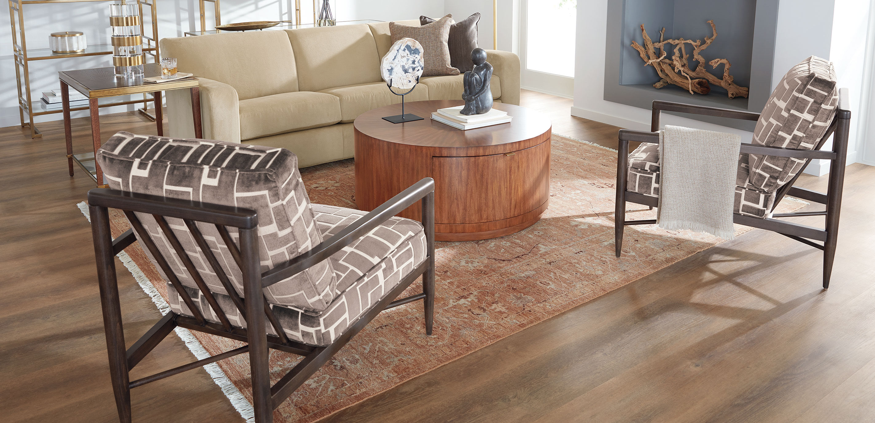 Lainey Round Coffee Table_10