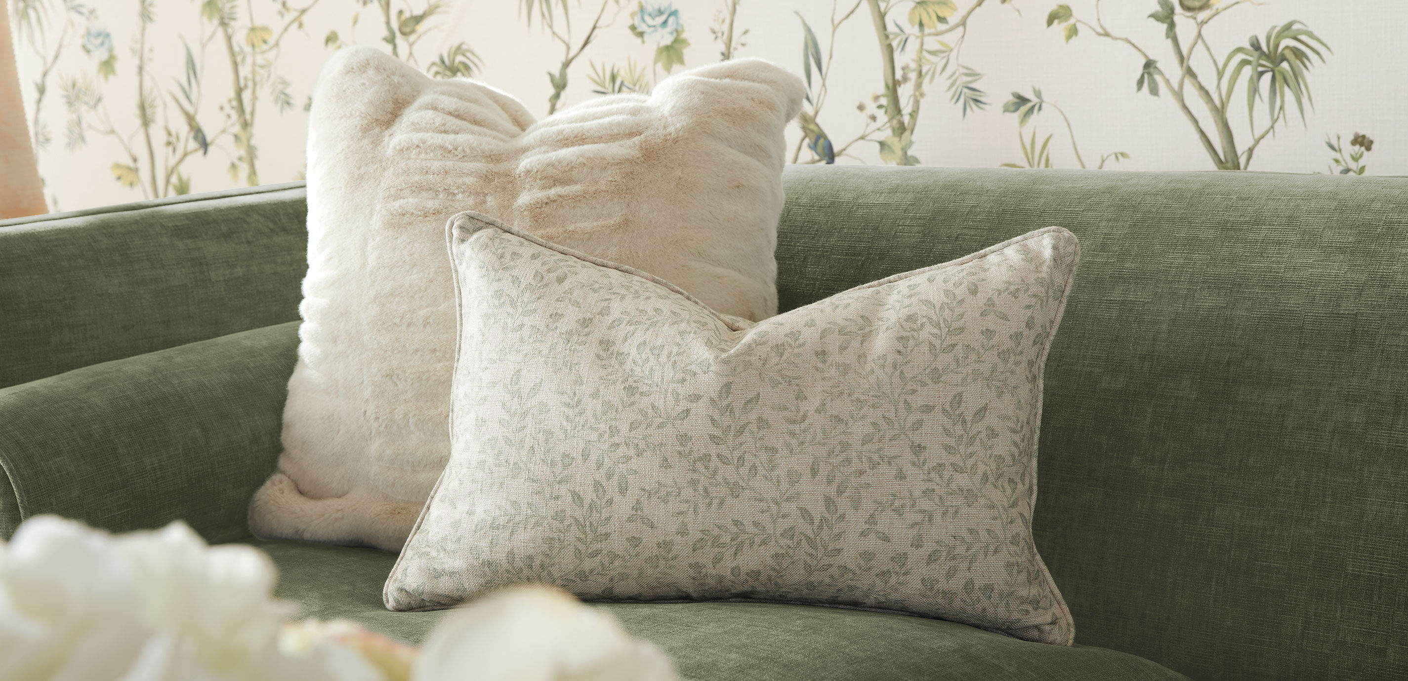 Faux Fur Mink Ruched Pillow_3