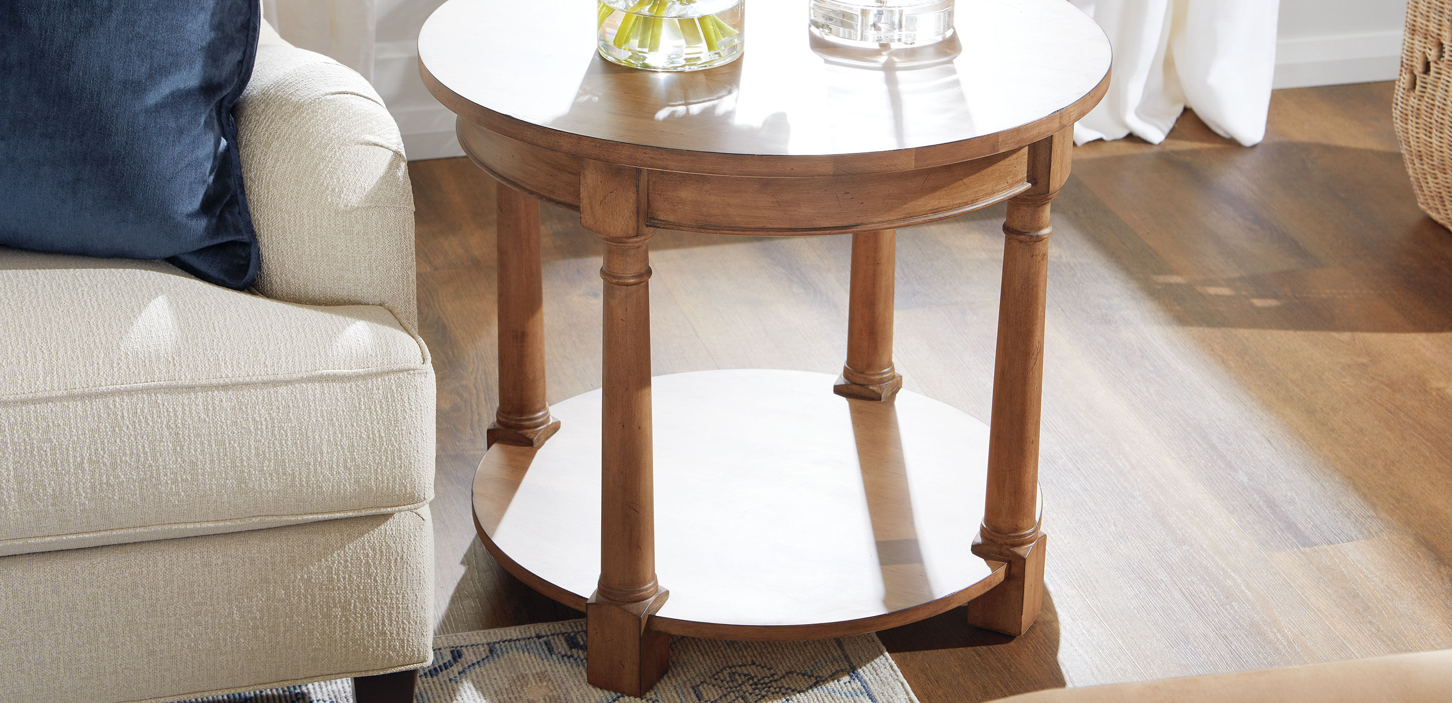Connall Round End Table_9