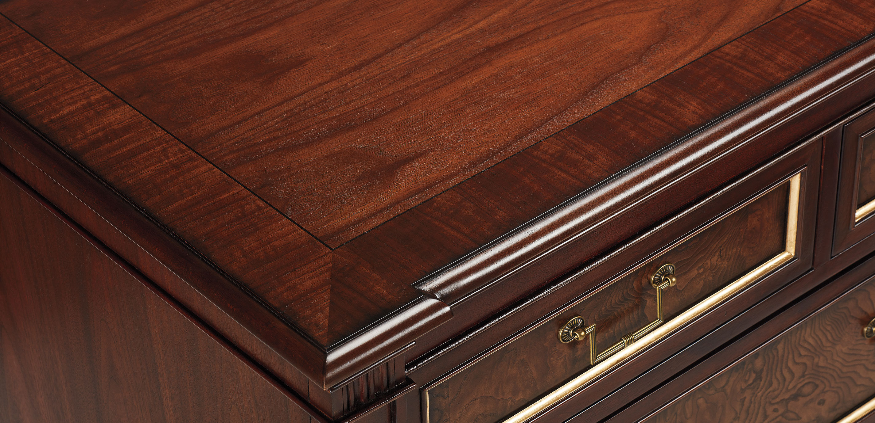 Hyde Park (590) Finish Sample_1