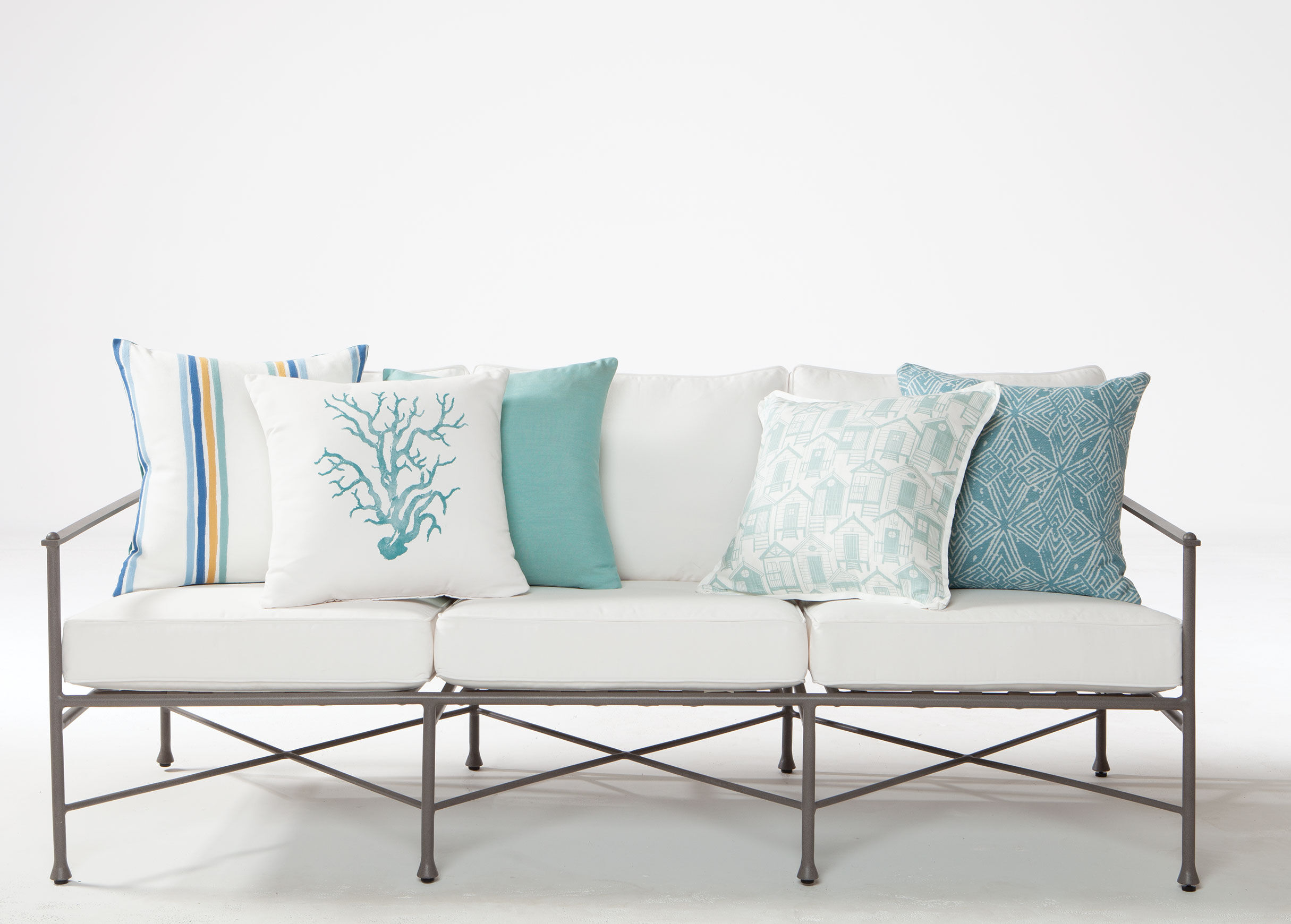 Outdoor Striped Pillow_3