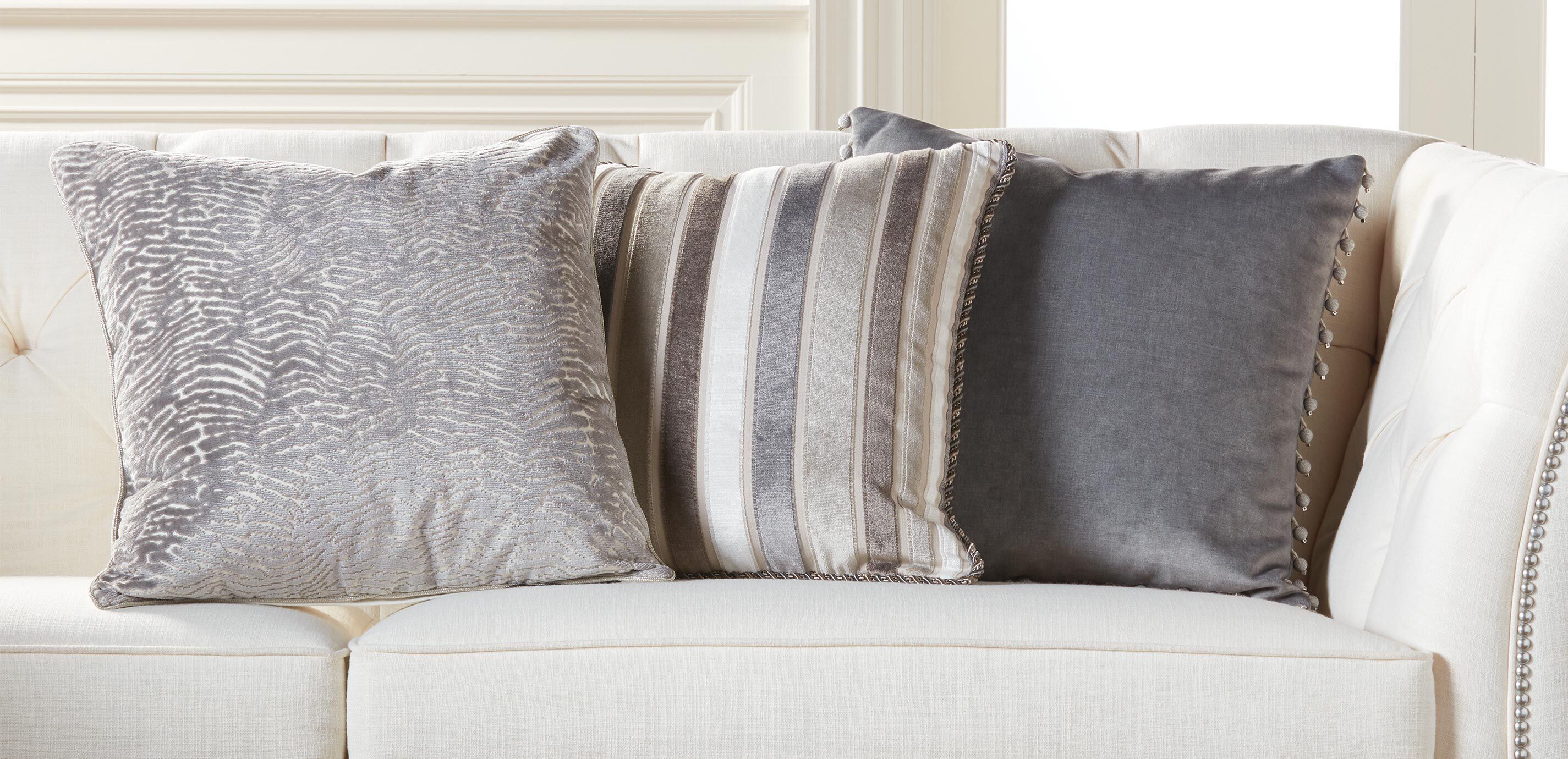 Cut Velvet Stripe Pillow_4