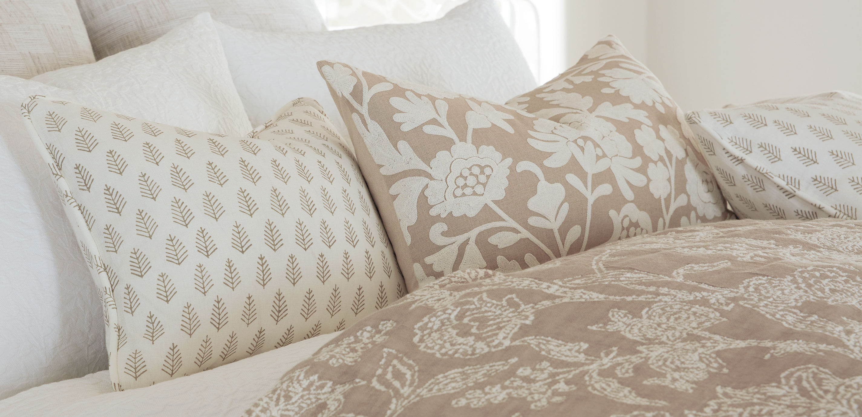 Crewel Stitch Botanical Lumbar Pillow_4