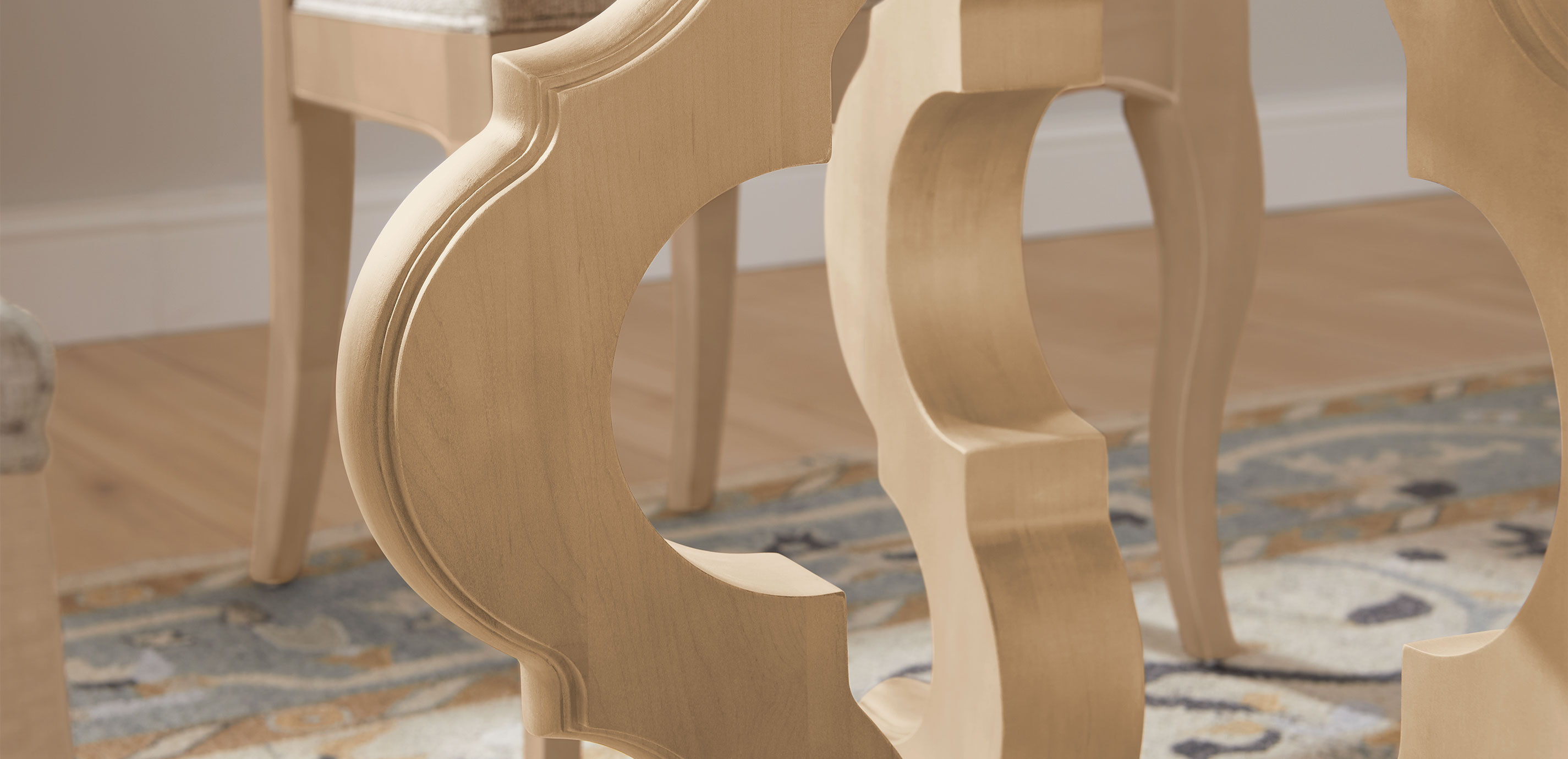 Aelin Round Dining Table_5