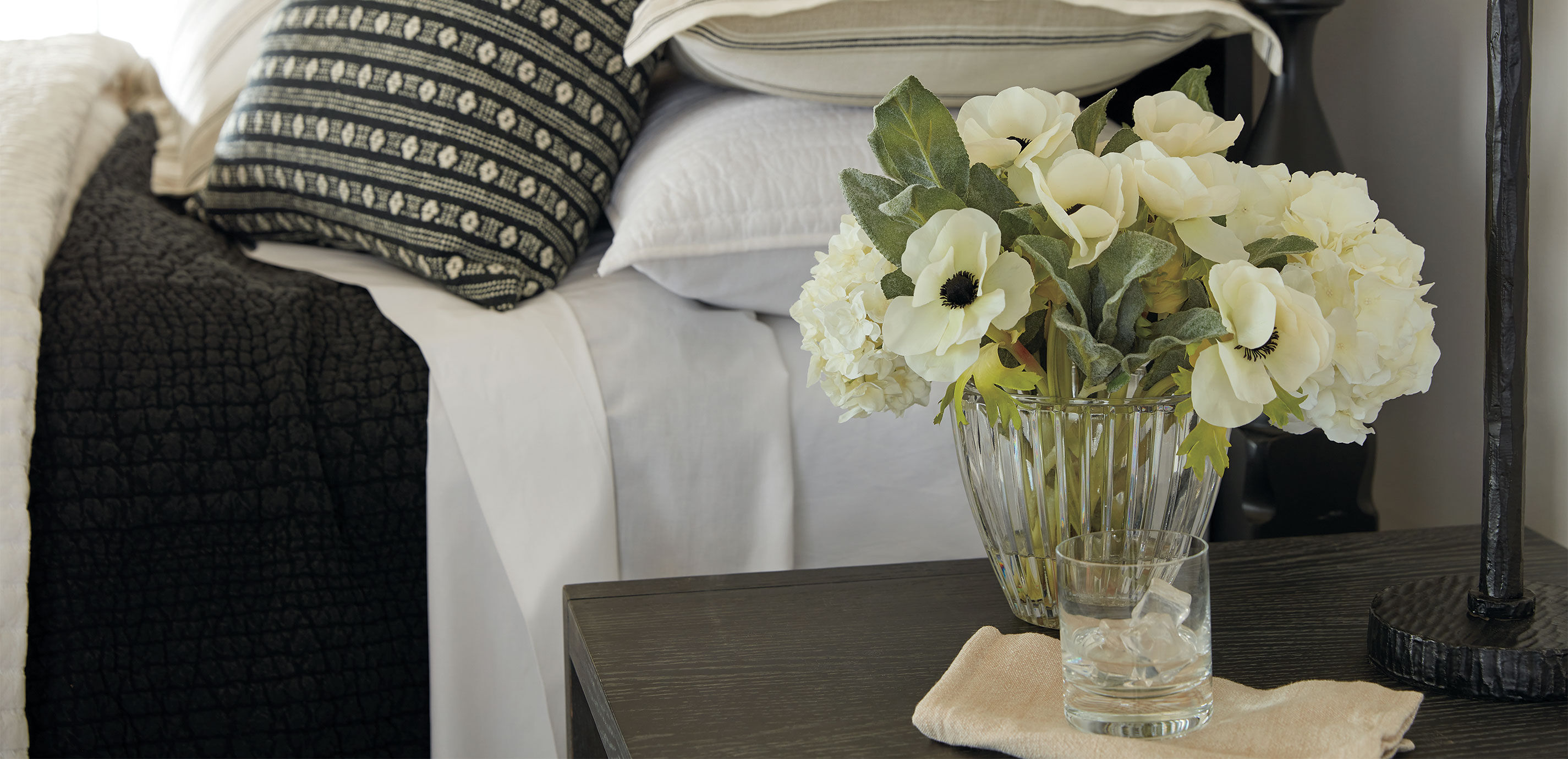 White Mixed Floral Centerpiece in Oval Vase_8