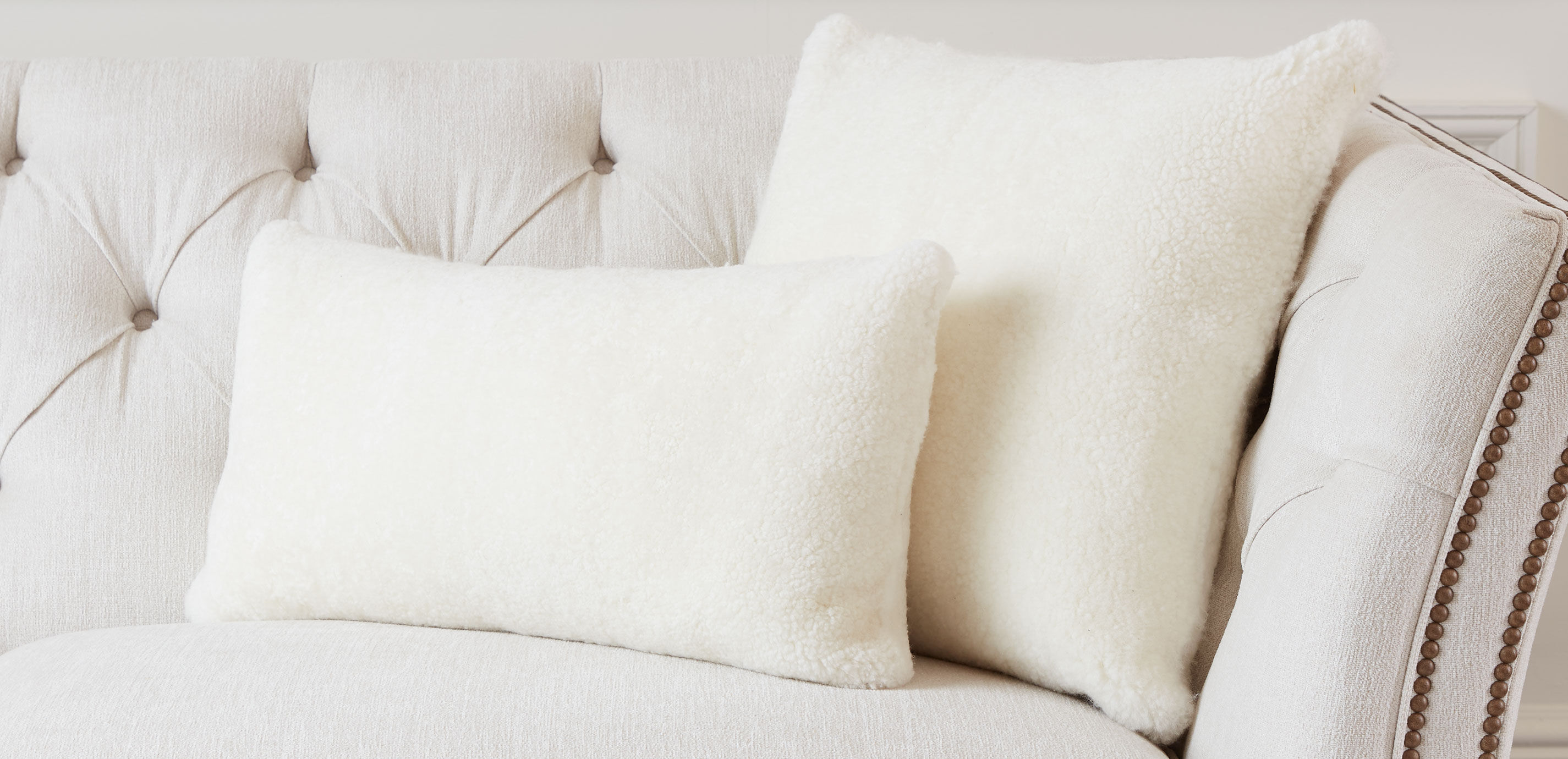 Sheared Sheepskin Lumbar Pillow_1