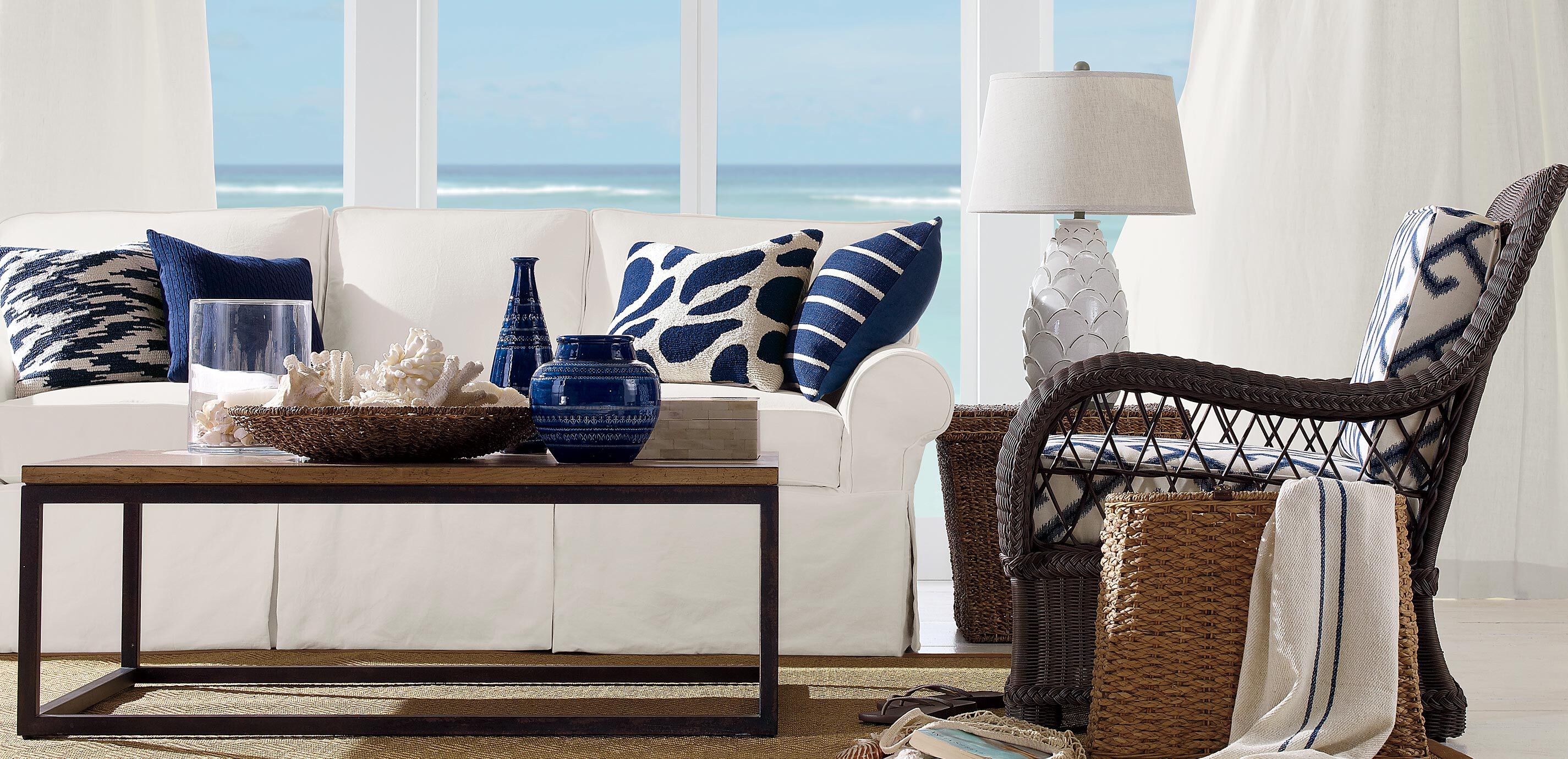 Bennett Roll-Arm Slipcovered Sofa