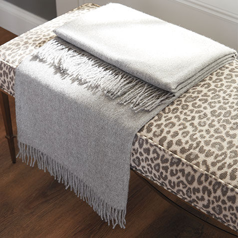 Alpaca Natural Throw Product Tile Hover Image 031670MST