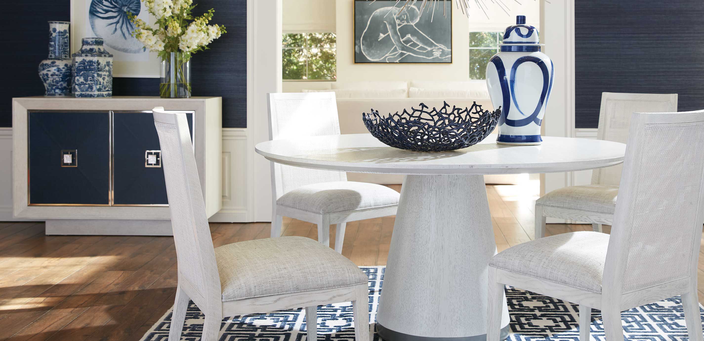 Blue and White Brushstroke Jar_5