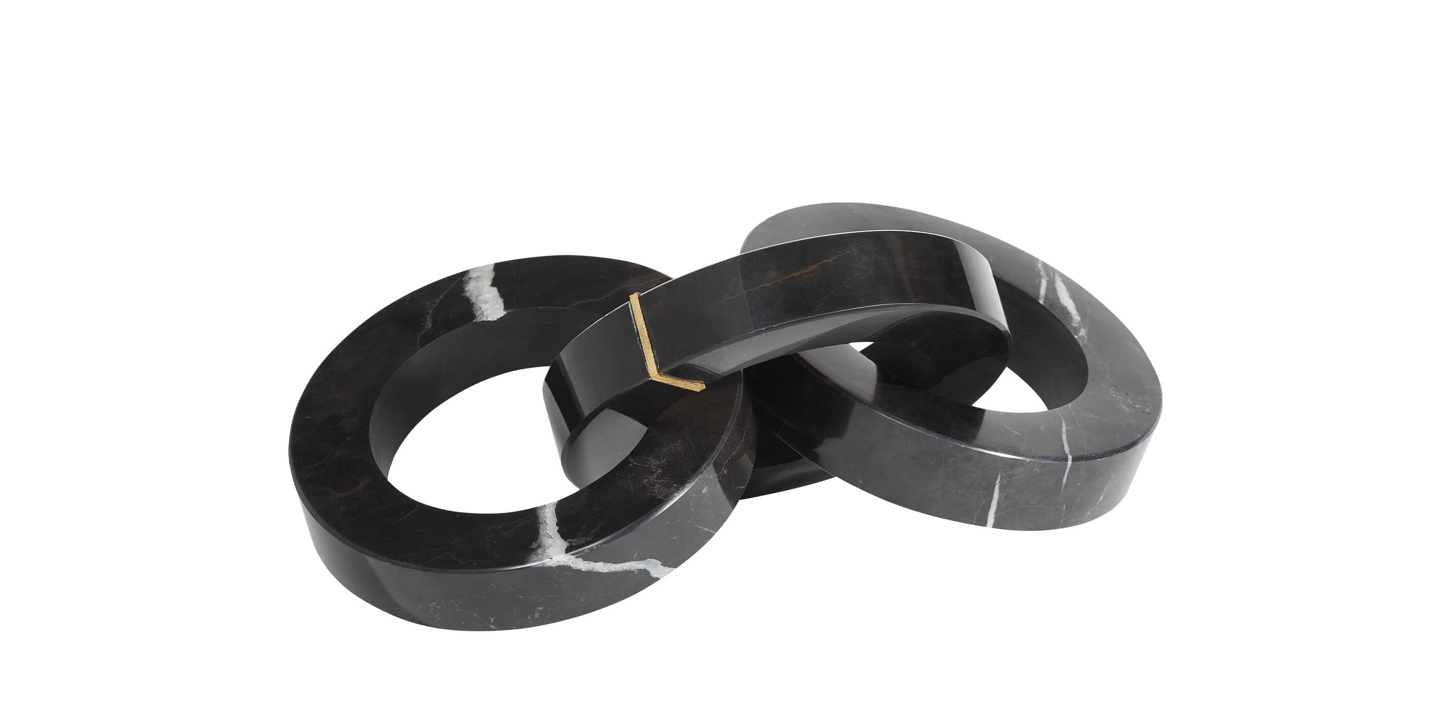 Black Marble Chain Links_1