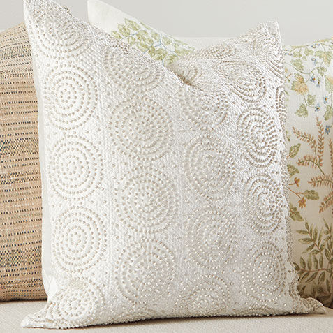 Knotted Circle Pillow Product Tile Hover Image 062509