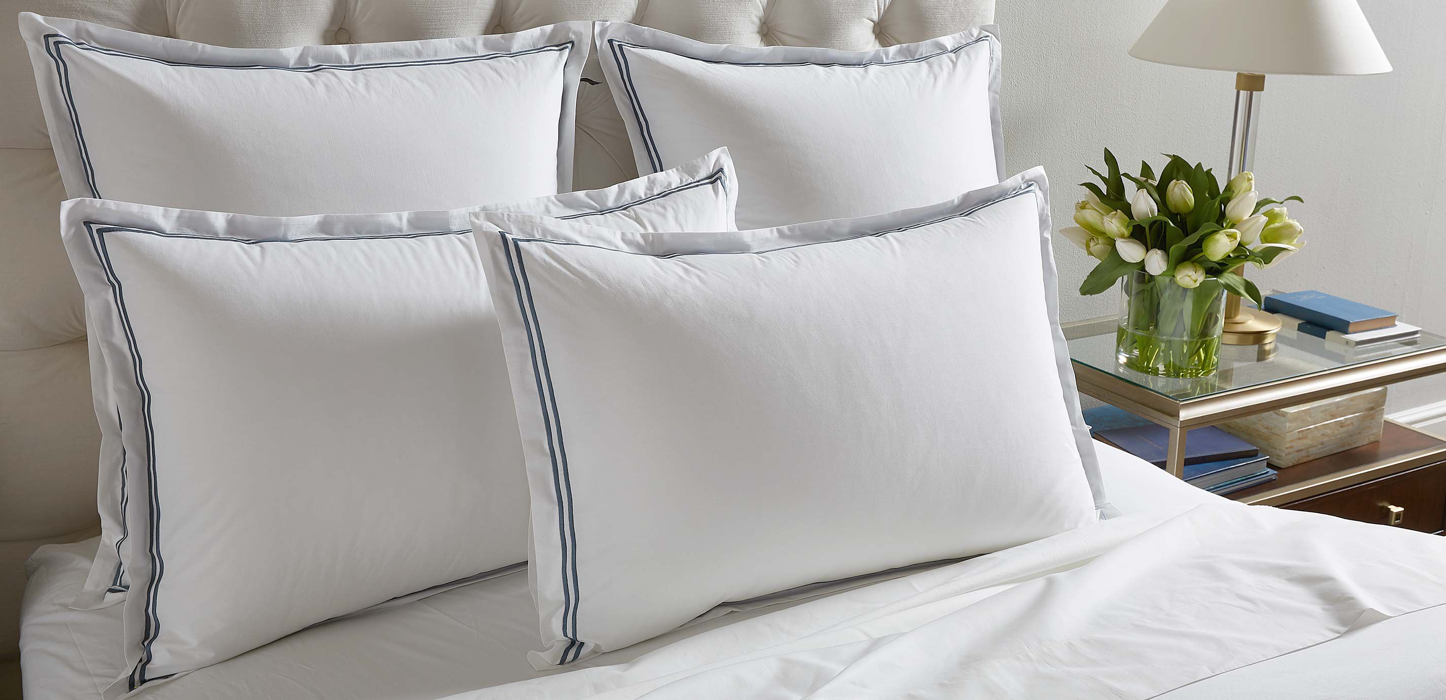Satin-Stitch Percale Duvet Cover and Sham_2