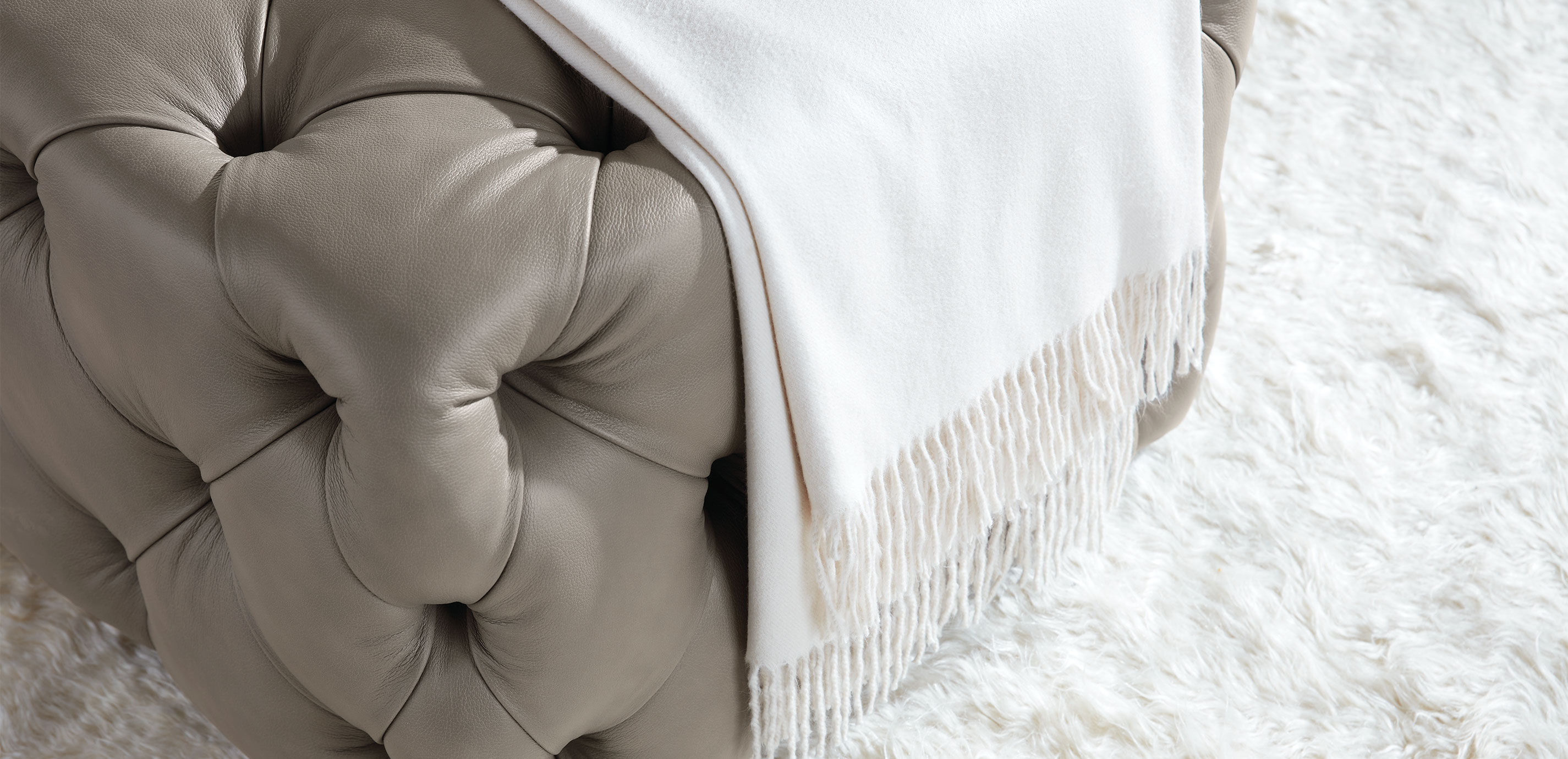 Callahan Tufted Leather Ottoman_3