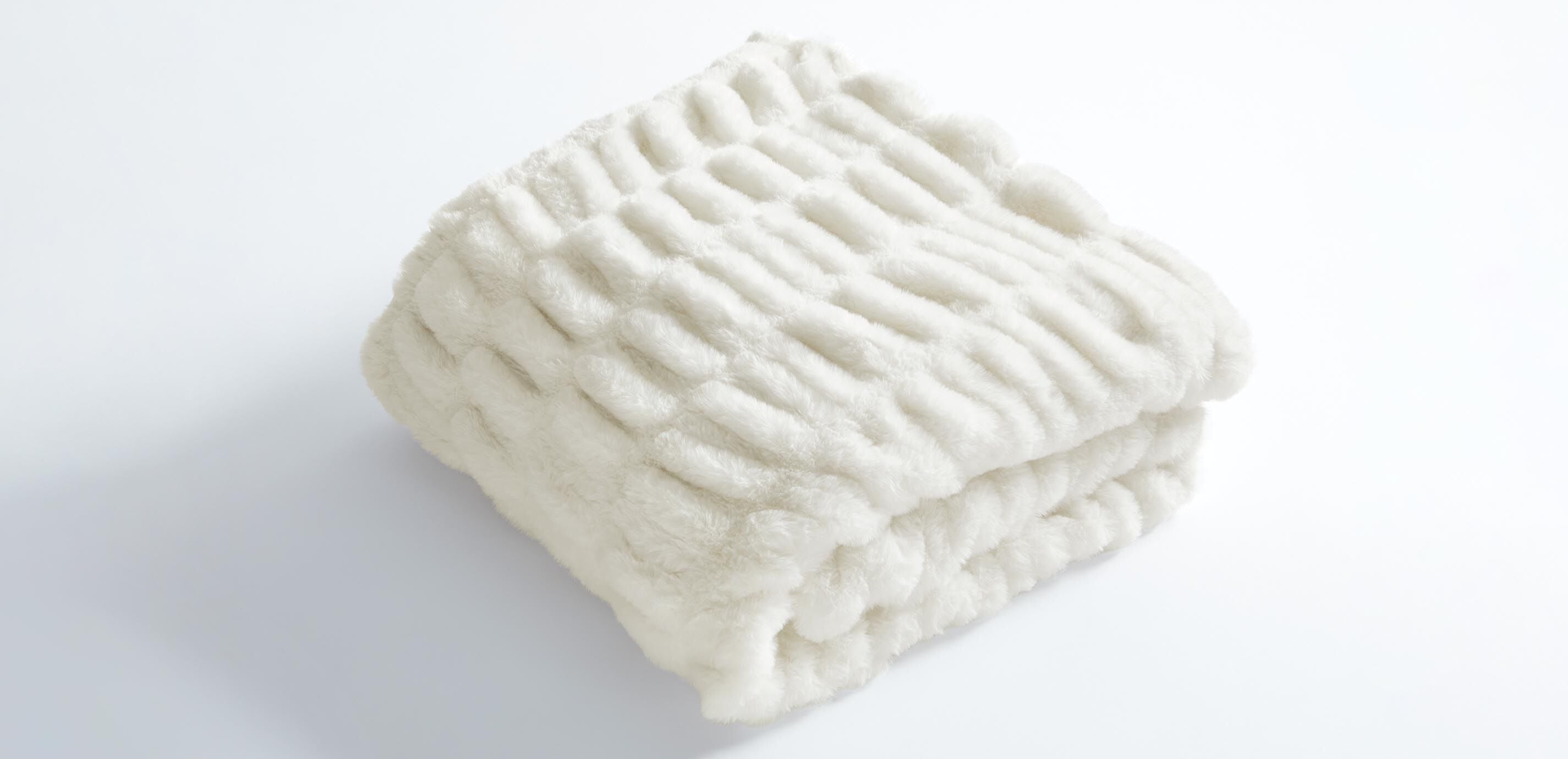 Ruched Faux Fur Throw_1
