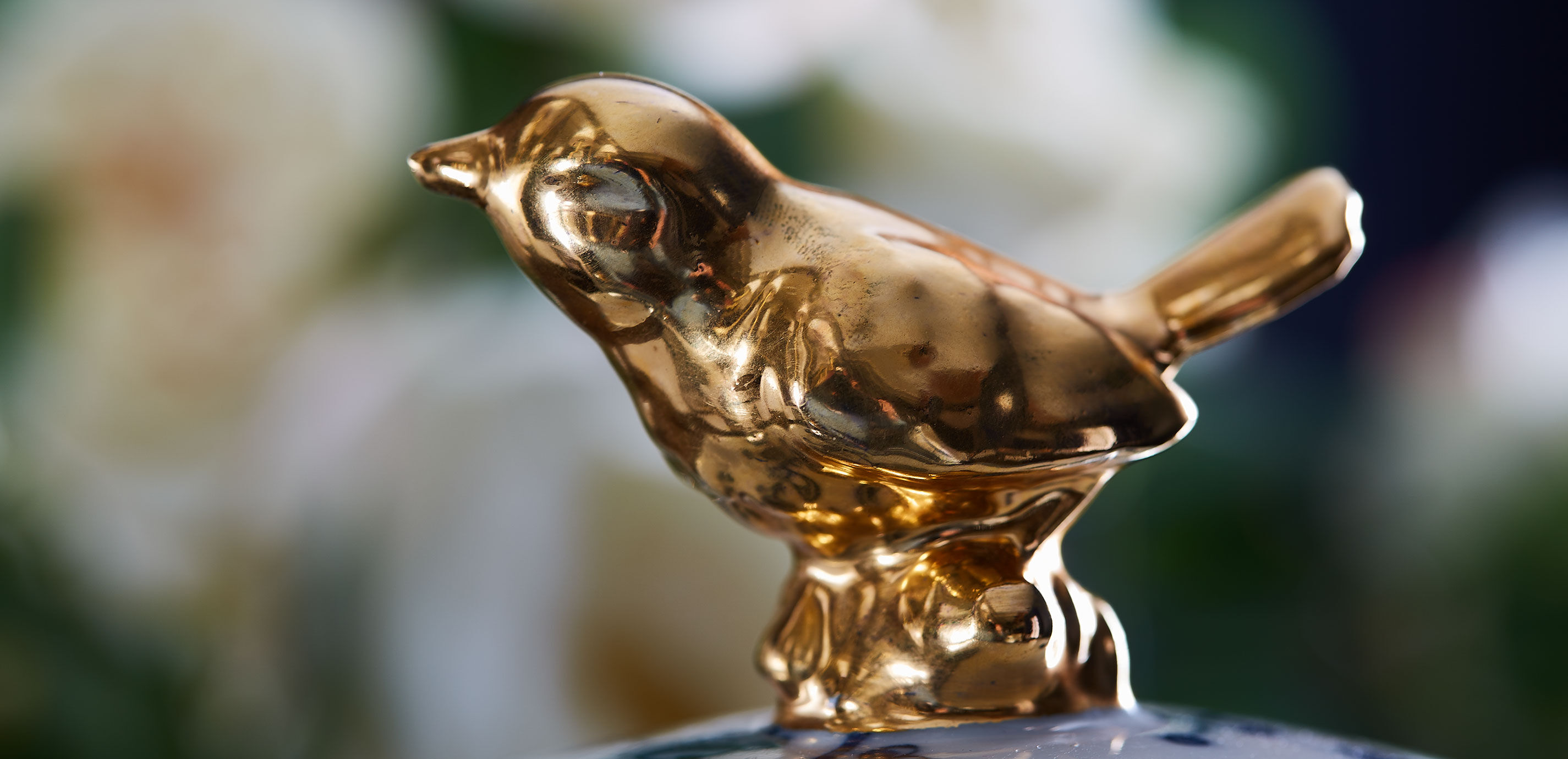 Cherry Blossom Porcelain Jar_2