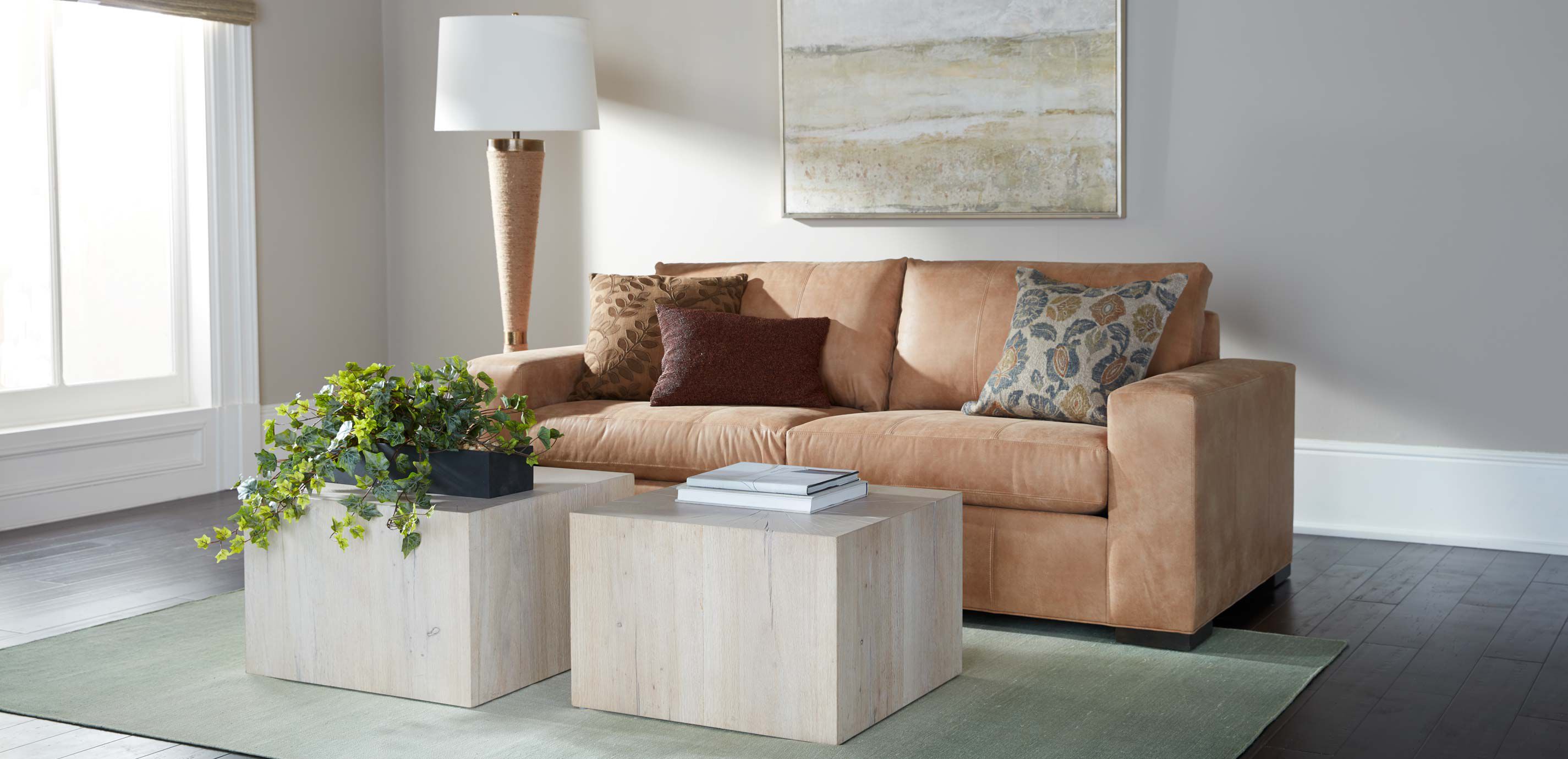 Linear Ivy with Stone_2