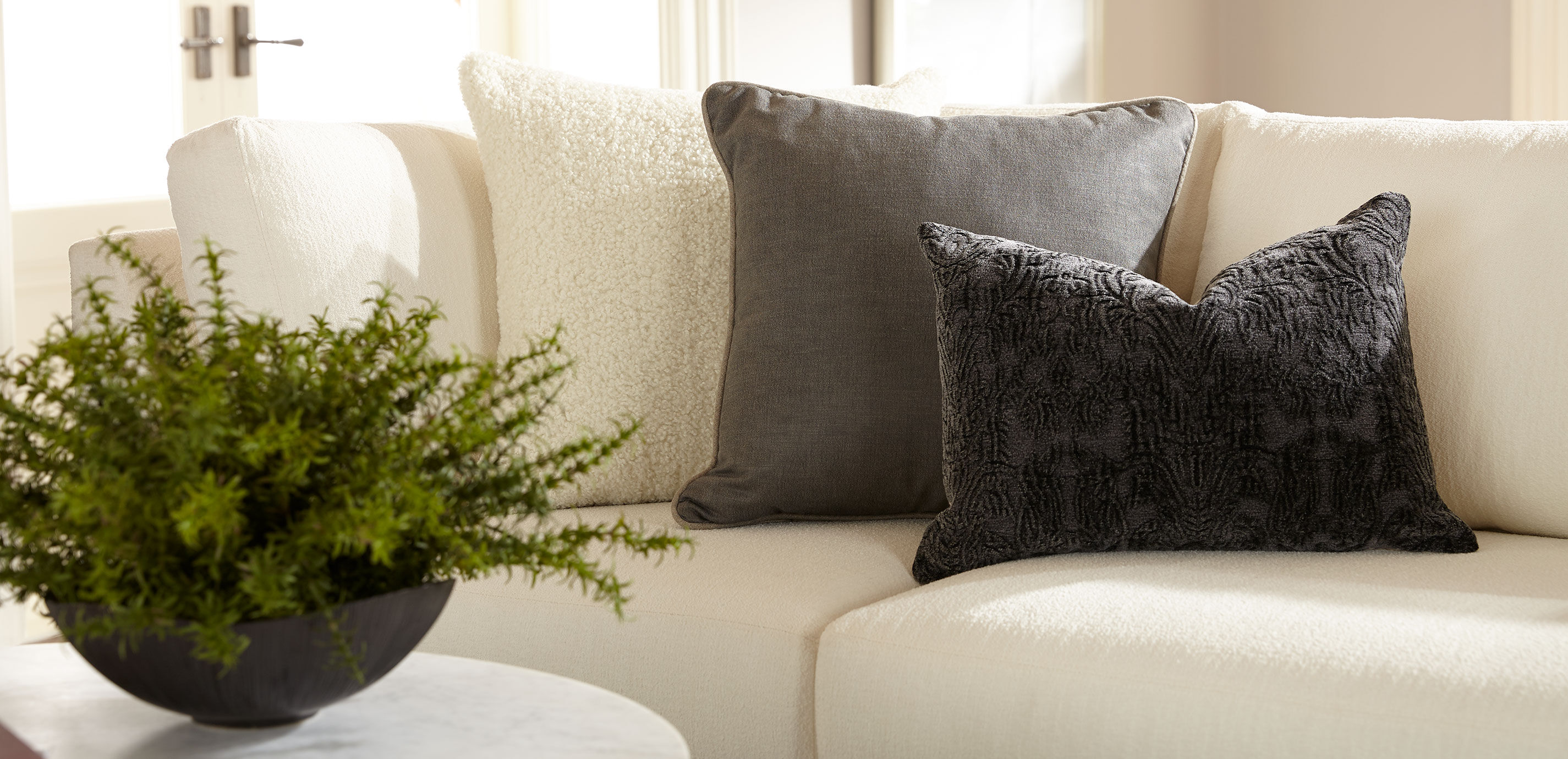 Travale Two-Tone Pillow, Gray_4