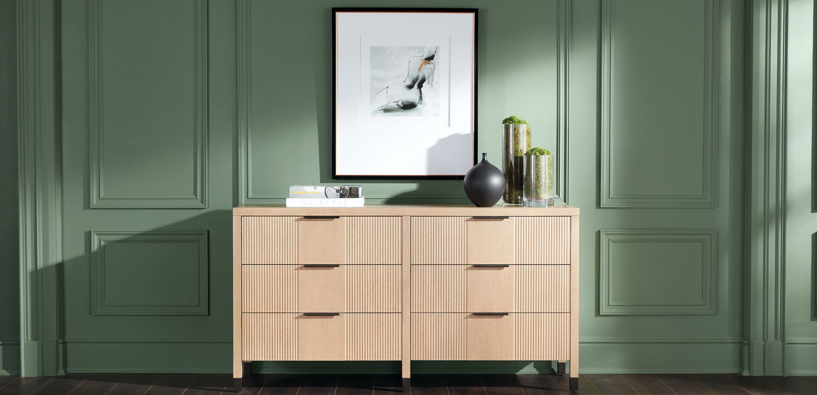 Issa Round Black Vase_8