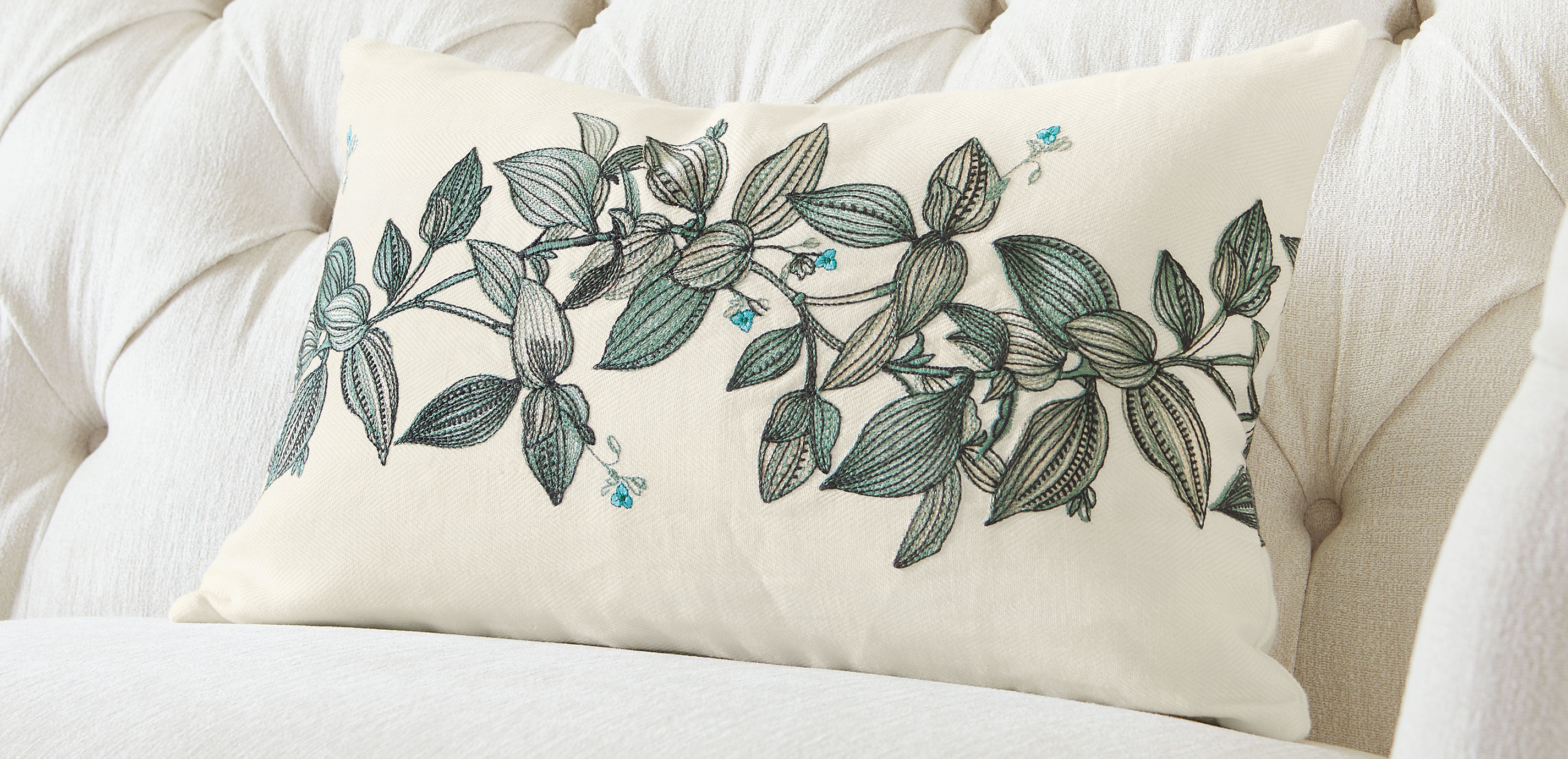 Leafy Vine Embroidered Lumbar Pillow_2