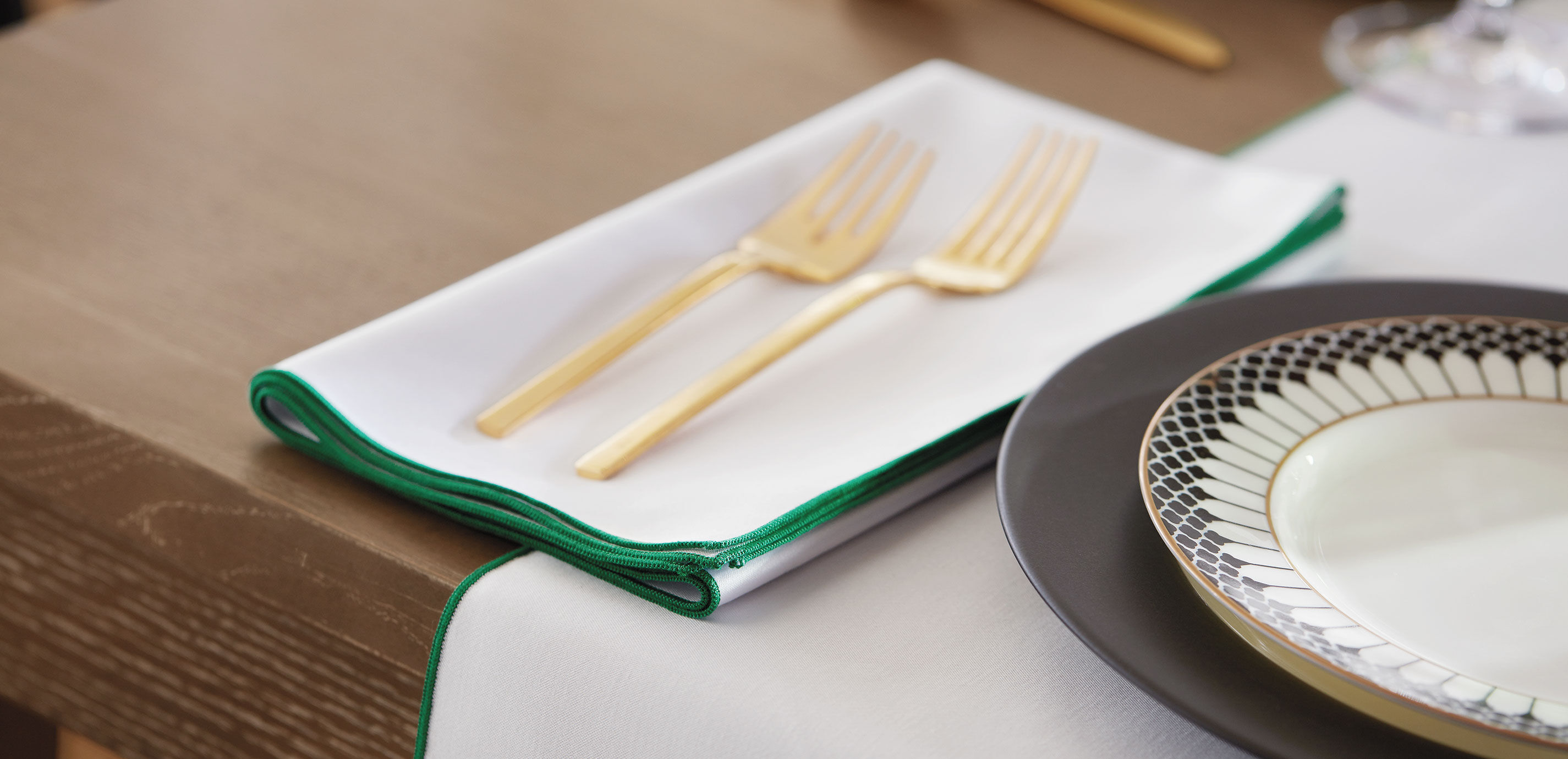 Arlo Custom Embroidered Cloth Napkins, Set of 4_3