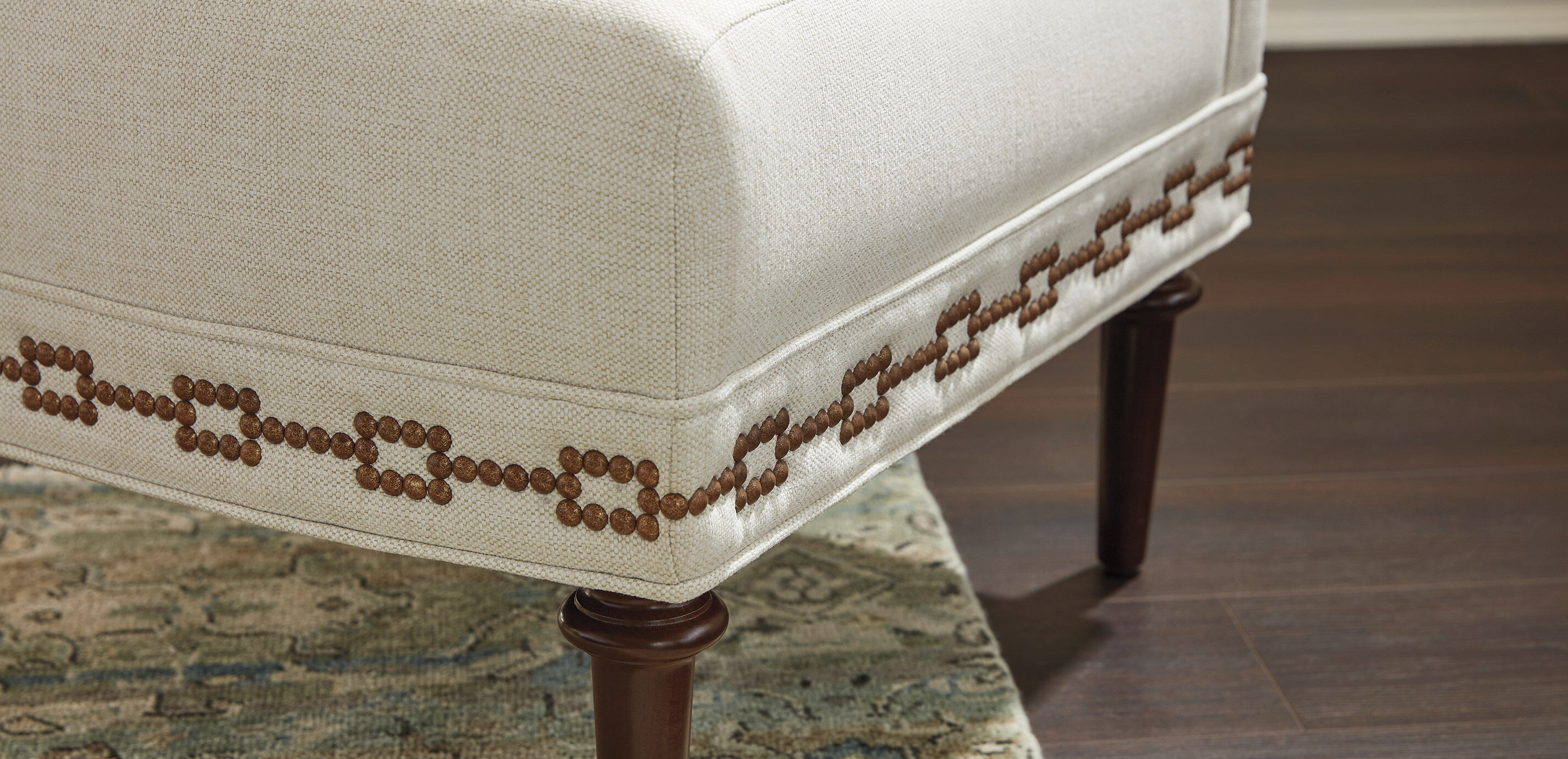 Arlo Armless Chair_3