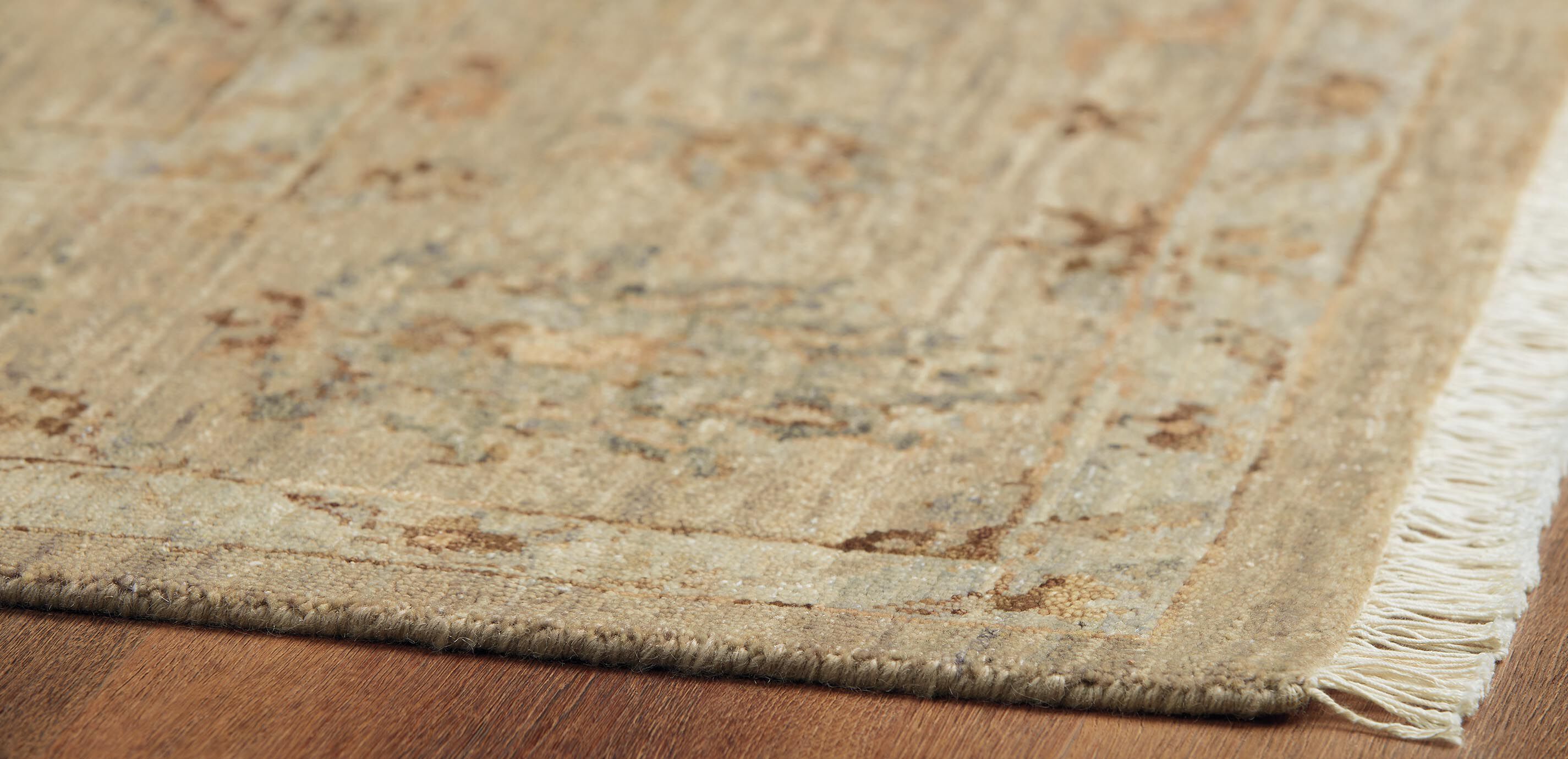 Modern Ziegler Persian-Inspired Rug_3