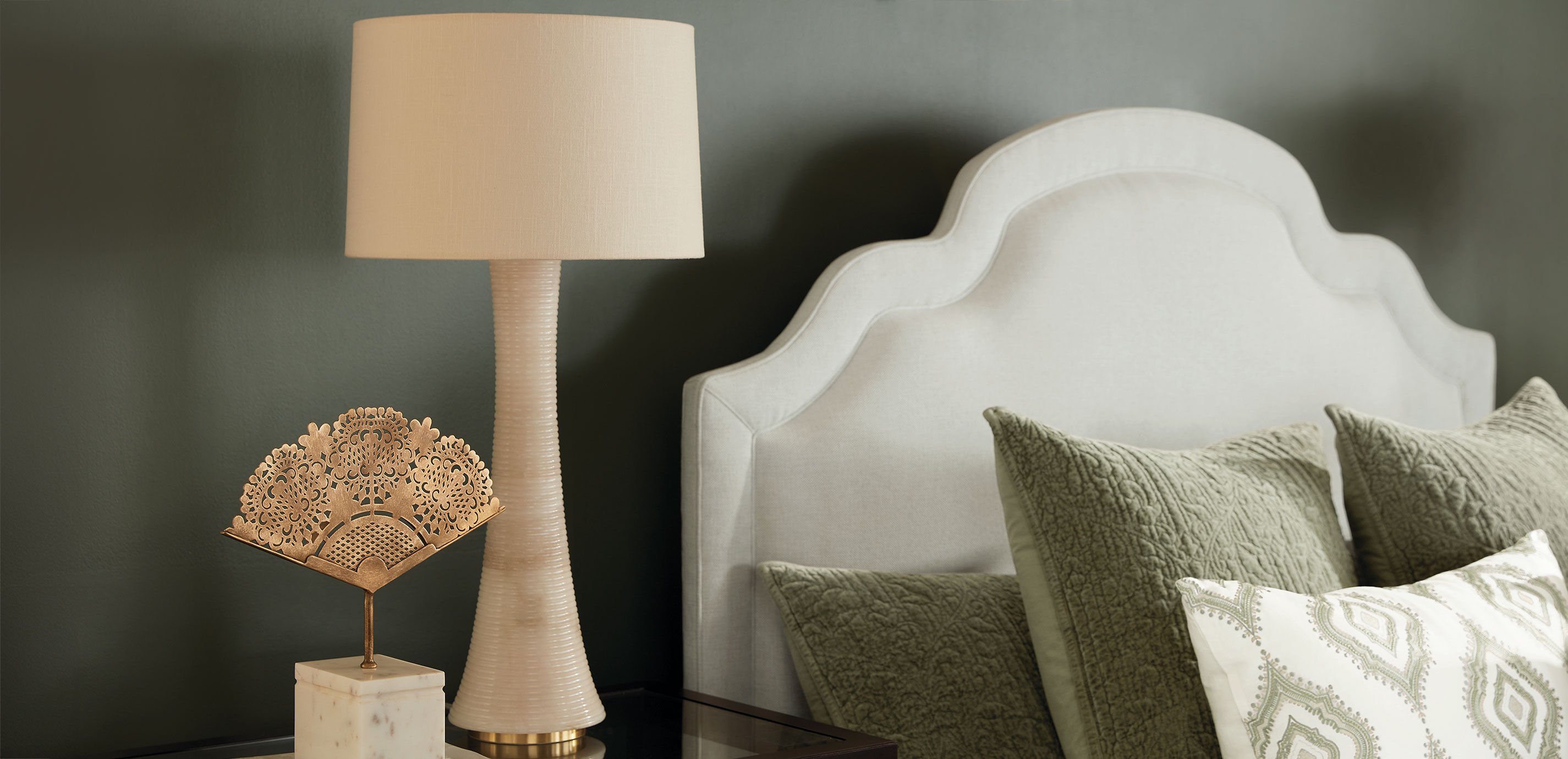 Ribbed Alabaster Table Lamp_5