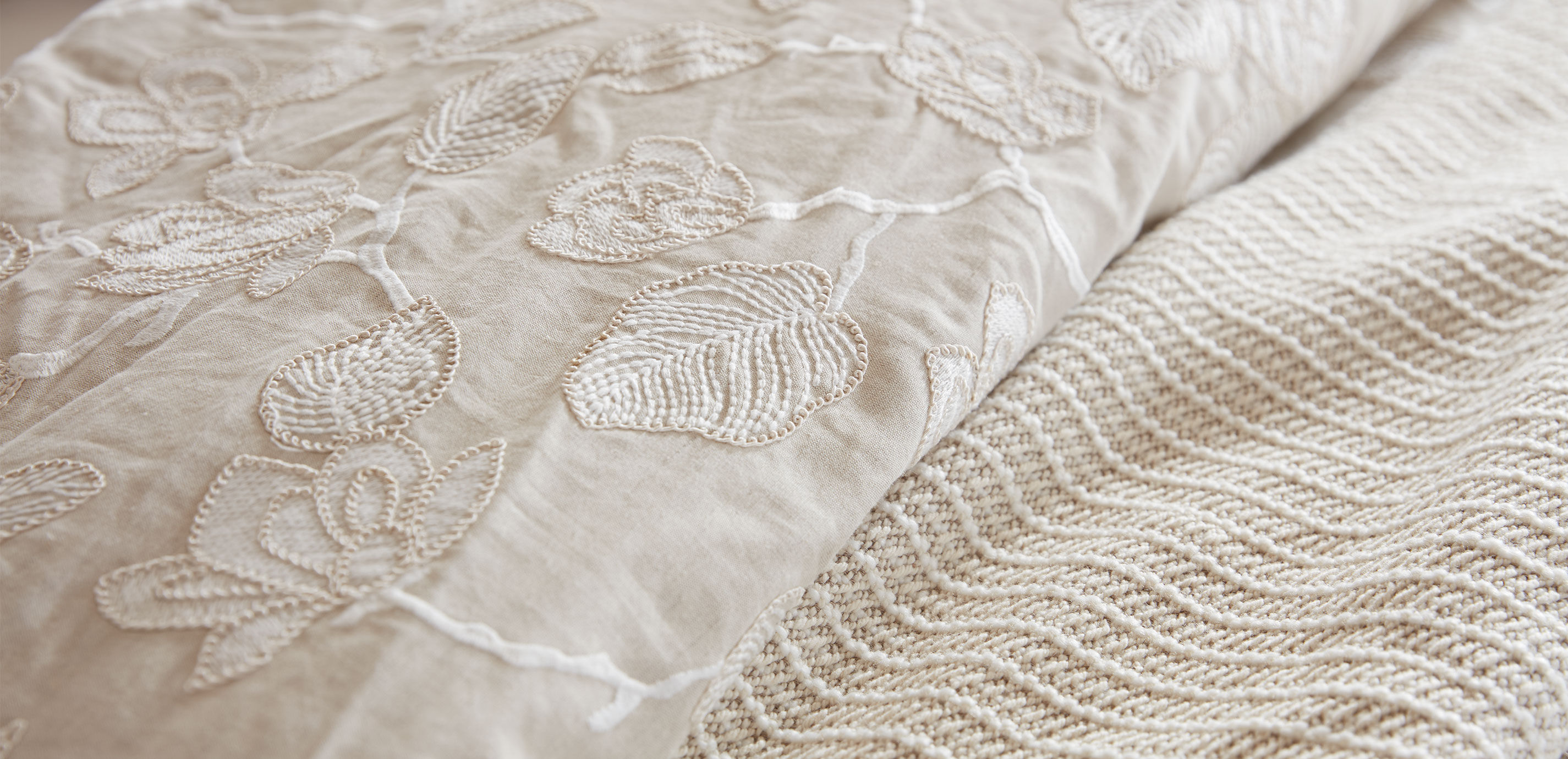 Linen-Blend Floral Embroidered Duvet Cover and Shams Set, Natural_7