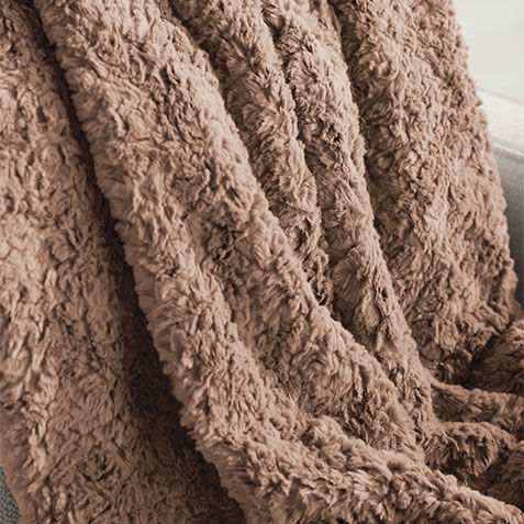 Faux Fur Luxe Throw Product Tile Hover Image 031742MST