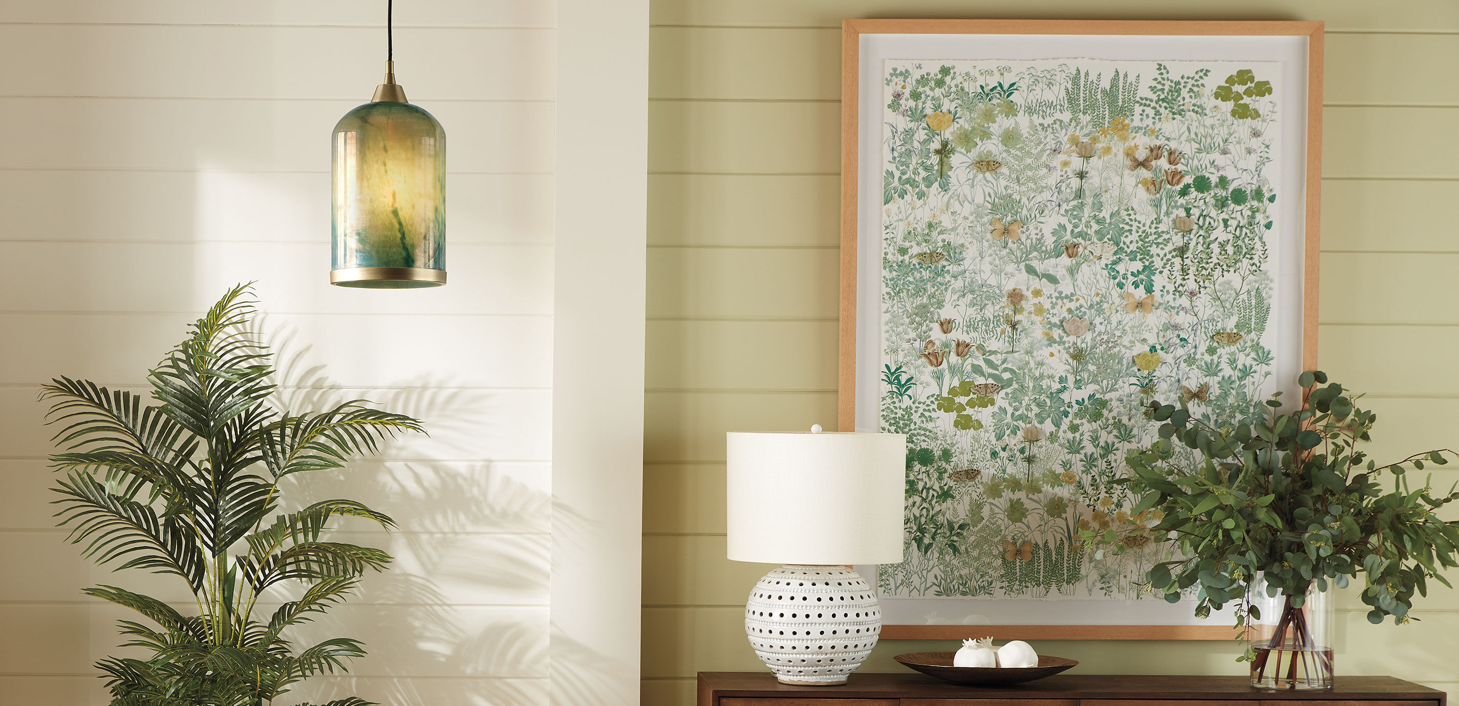 Marian Blown-Glass Pendant_5