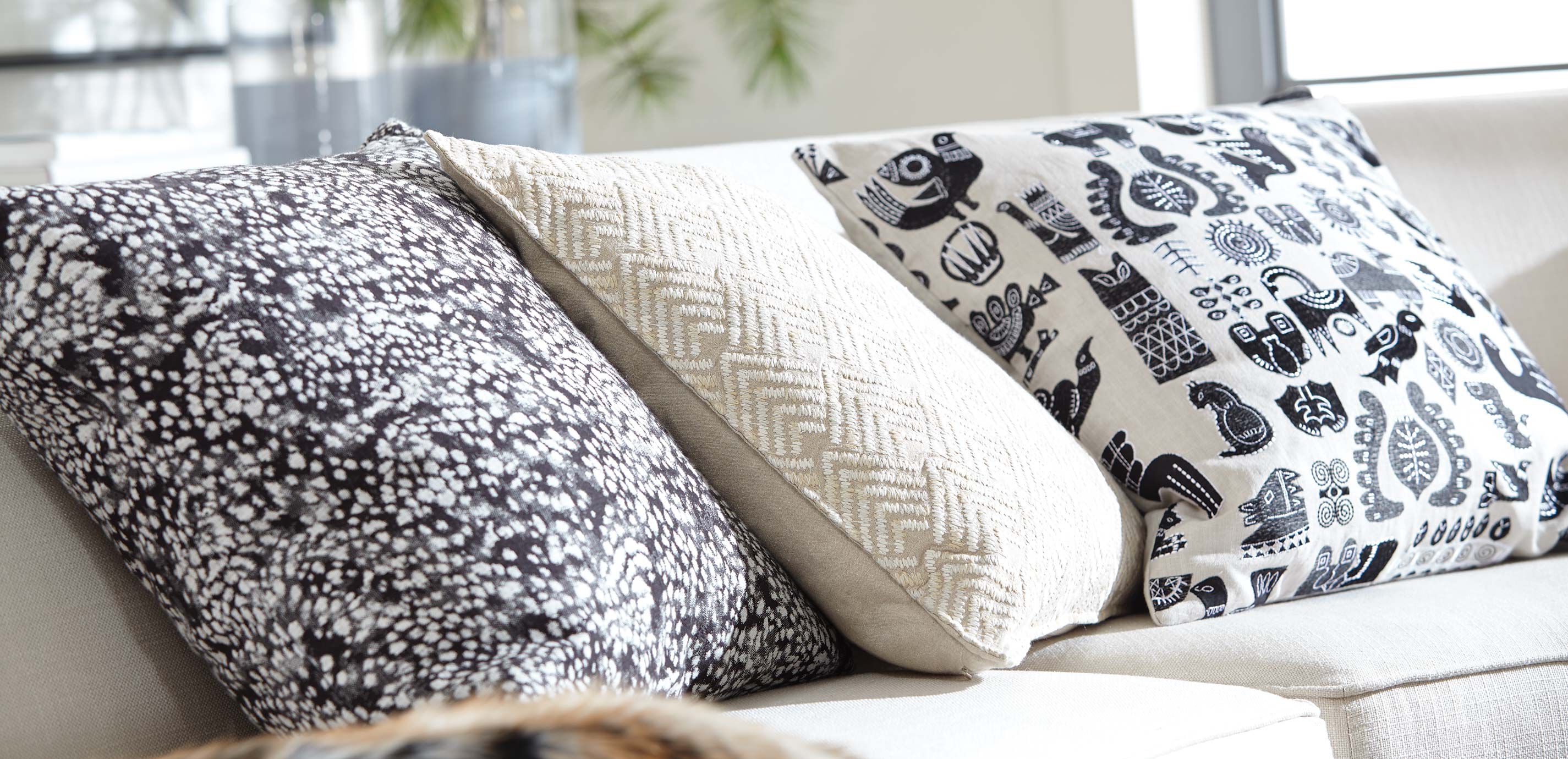 Embroidered Animal Pillow_3