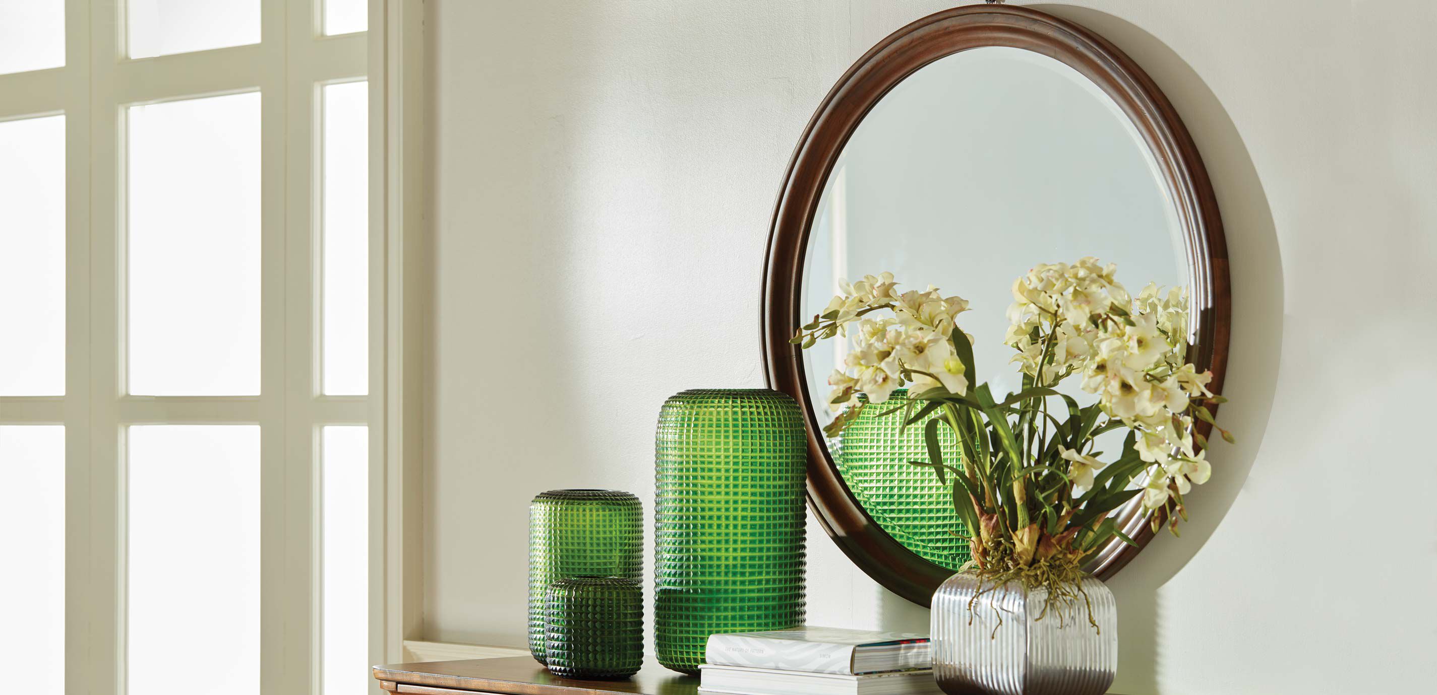 Large Lucira Emerald Vase_3