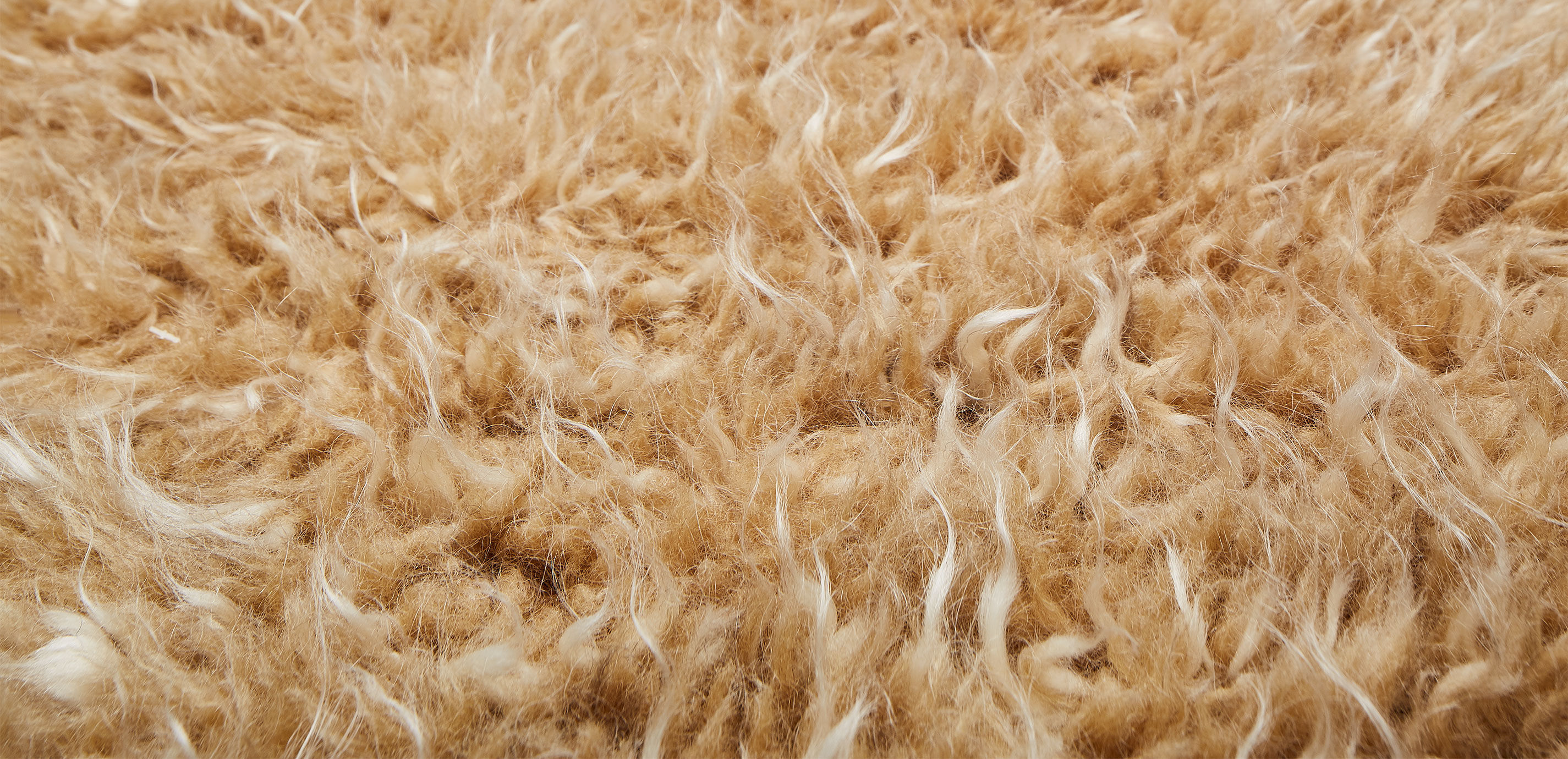 Emmi Mohair Blend Rug_5