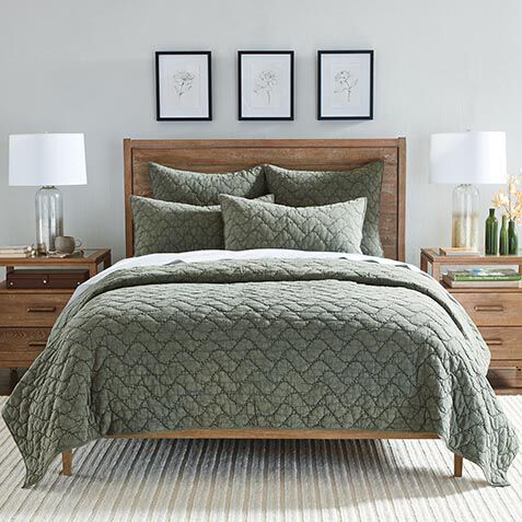 Garment-Dyed Chevron Quilt and Sham image