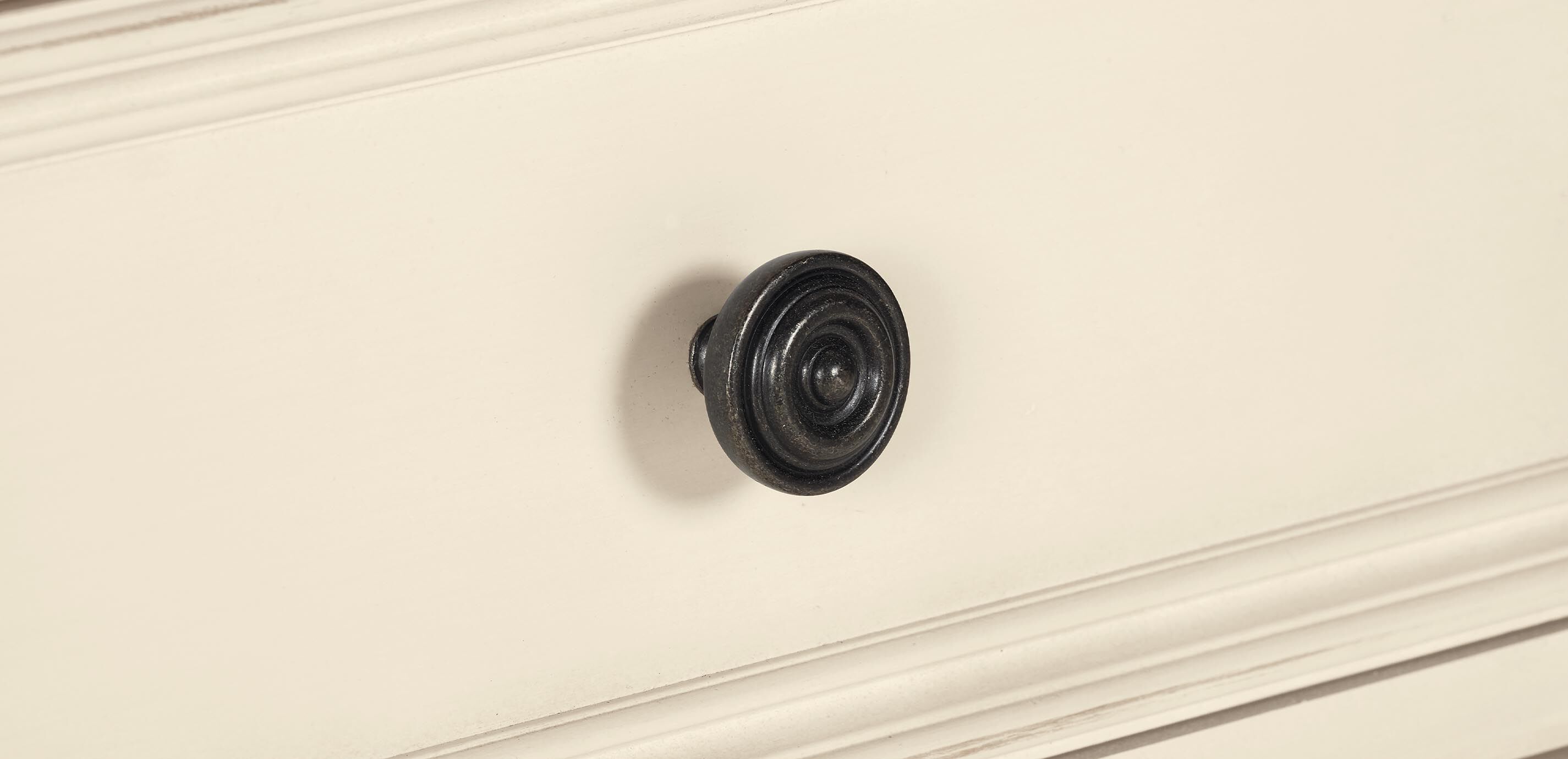 Reagan Small Night Table_5