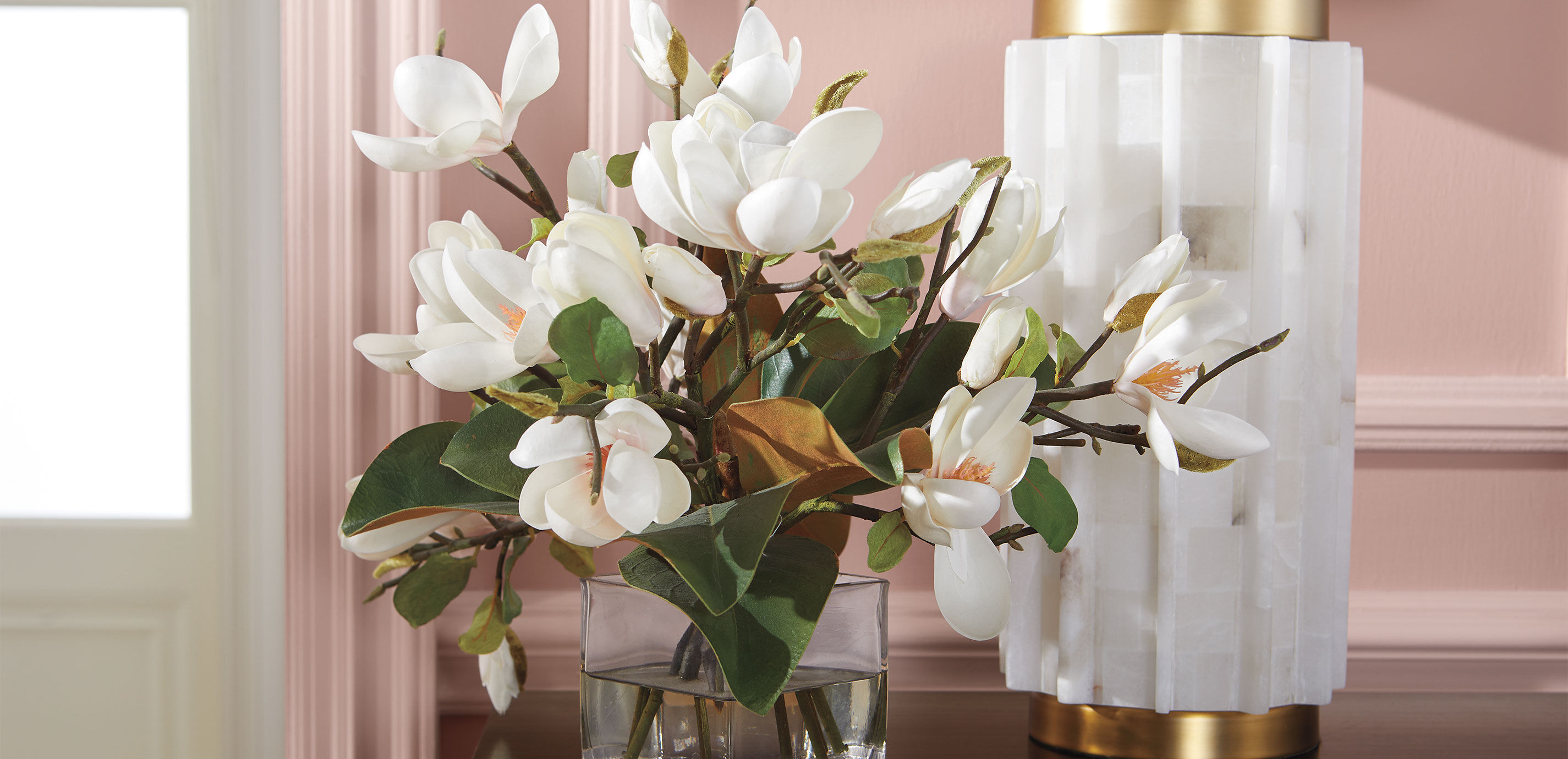 Magnolia Foliage Watergarden in Glass Cube_4