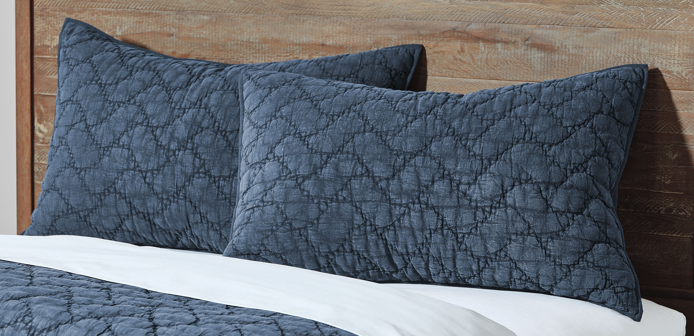 Garment-Dyed Chevron Quilt and Sham_2