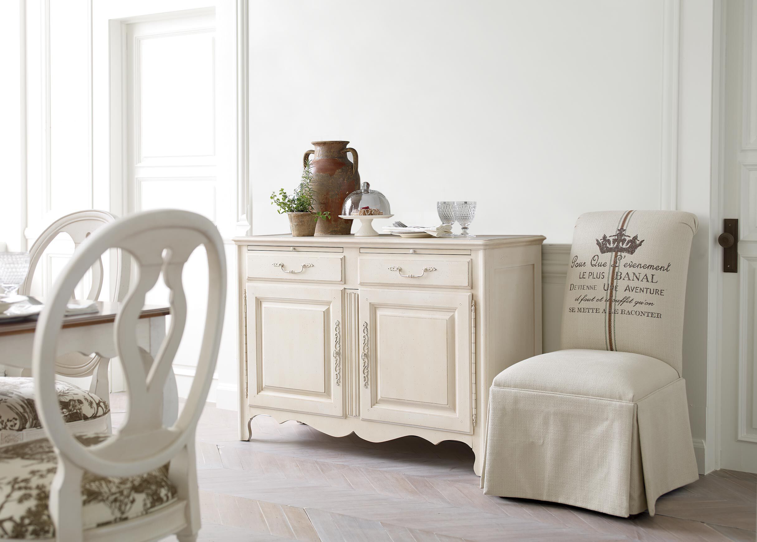 Olivia Dining Chair_3